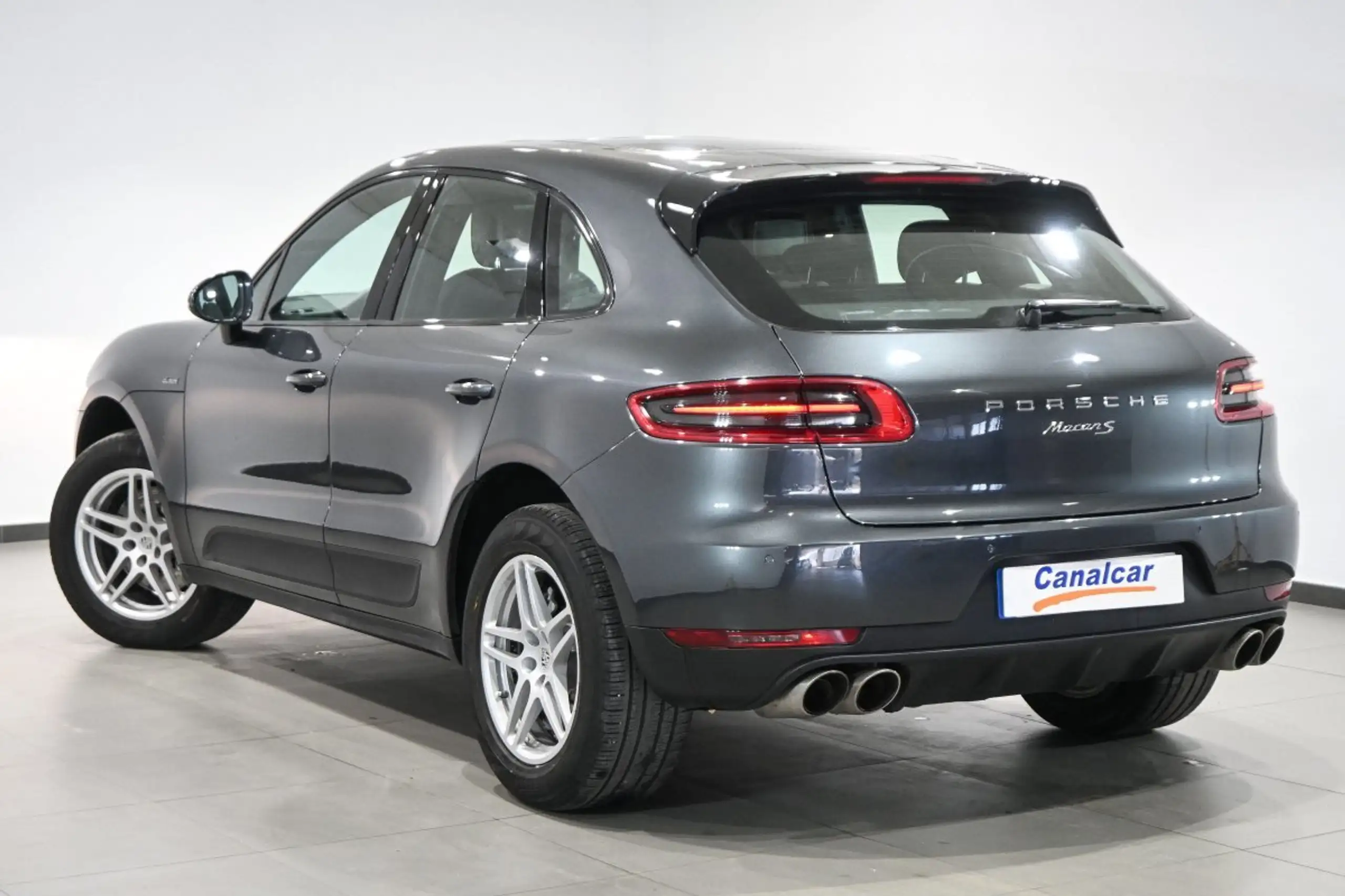 Porsche - Macan