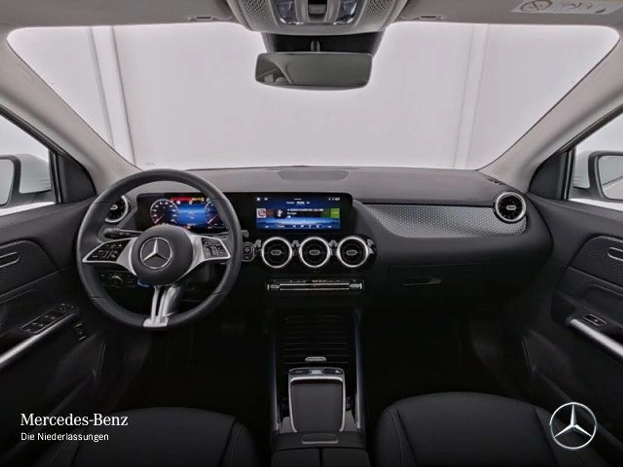 Mercedes-Benz - GLA 200