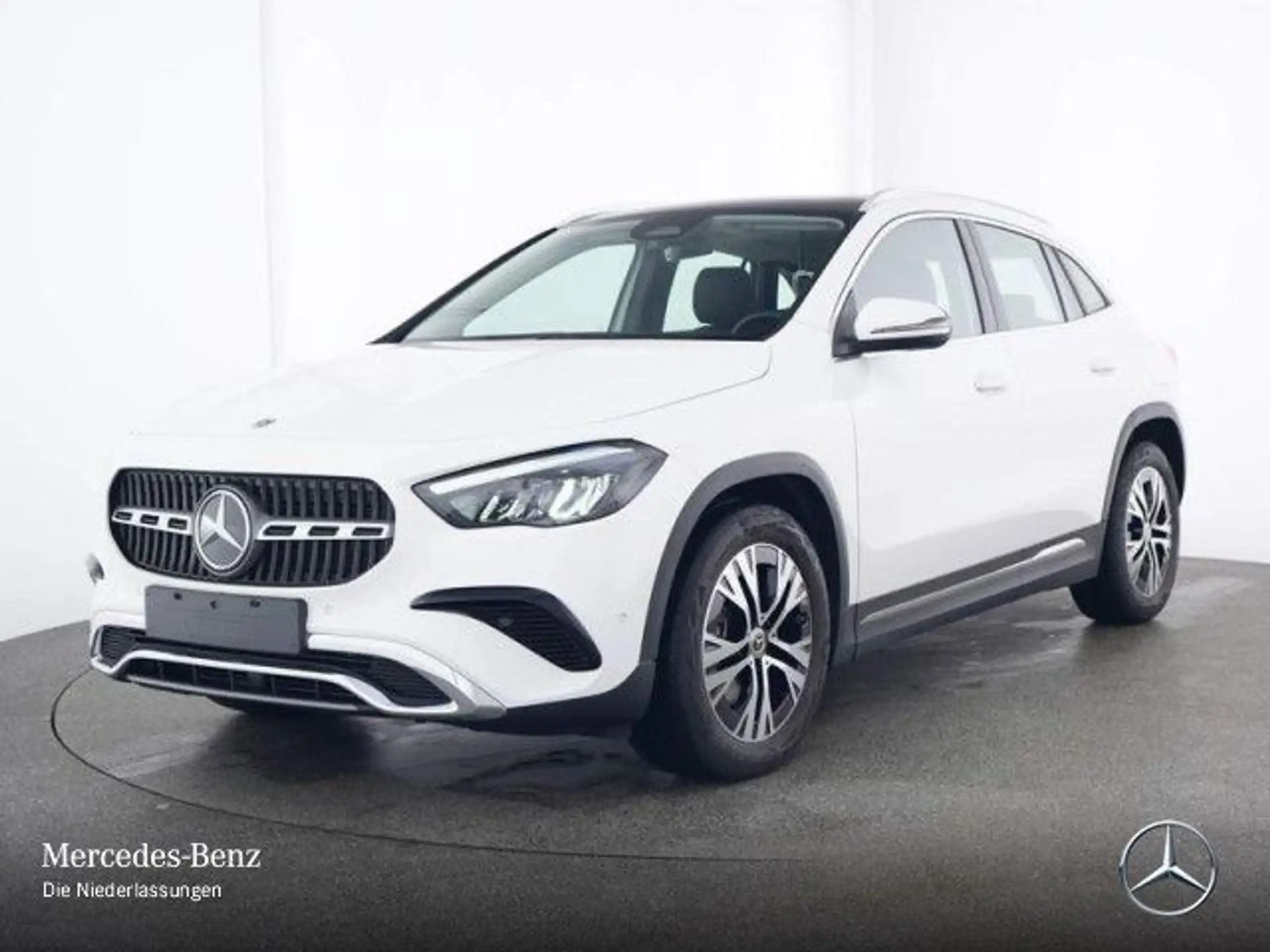 Mercedes-Benz - GLA 200