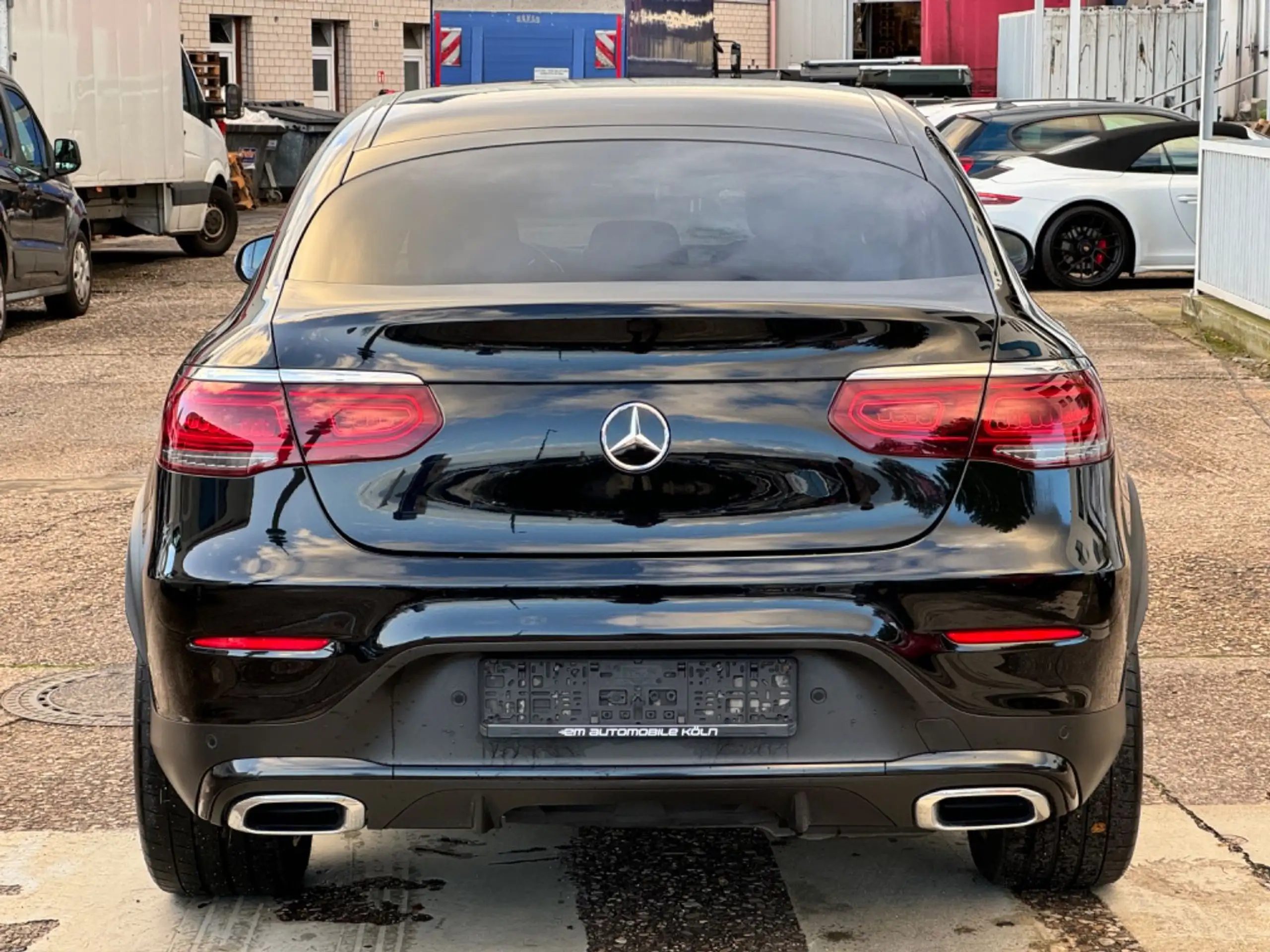 Mercedes-Benz - GLC 220