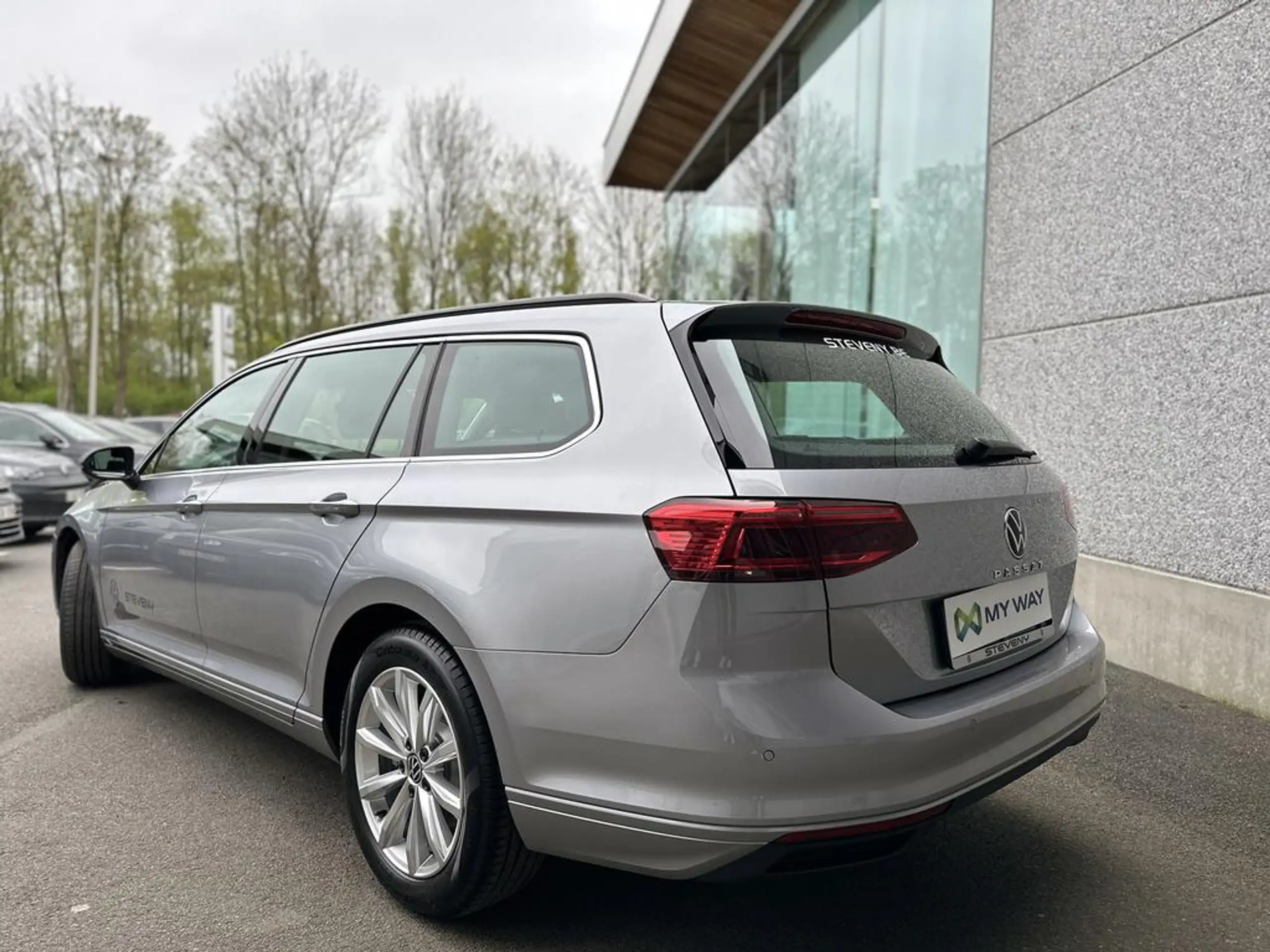 Volkswagen - Passat Variant