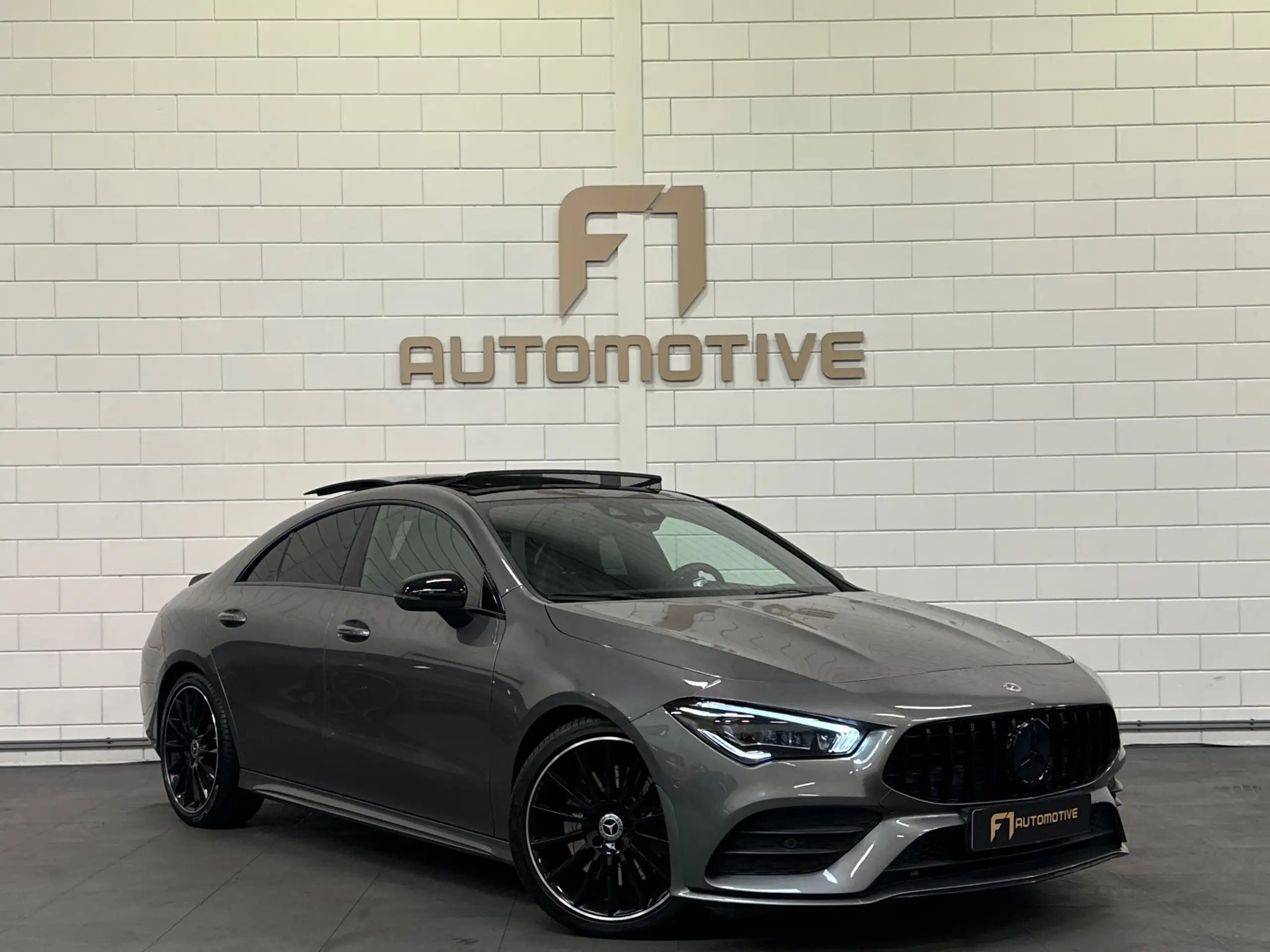 Mercedes-Benz - CLA 250