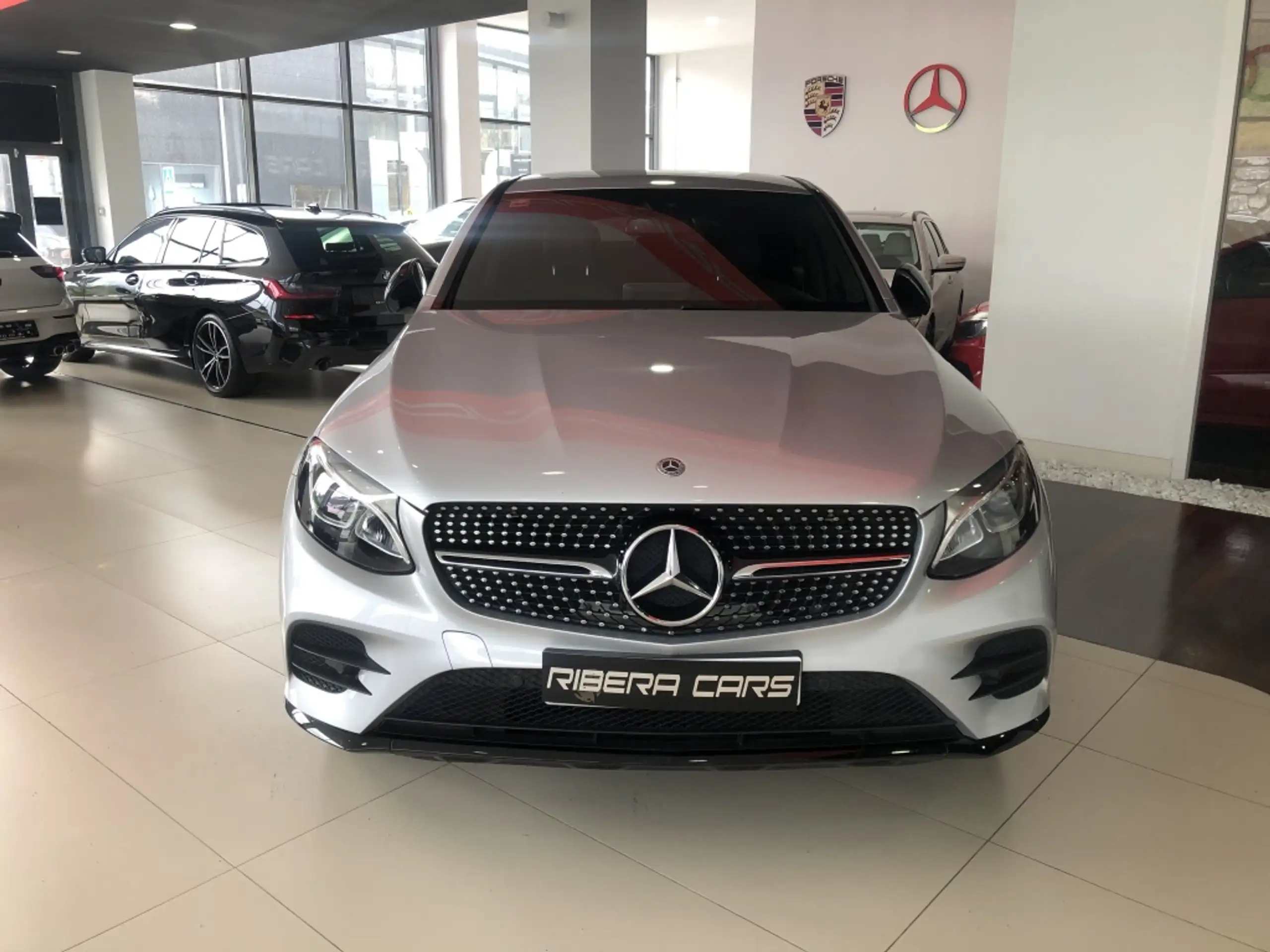 Mercedes-Benz - GLC 220