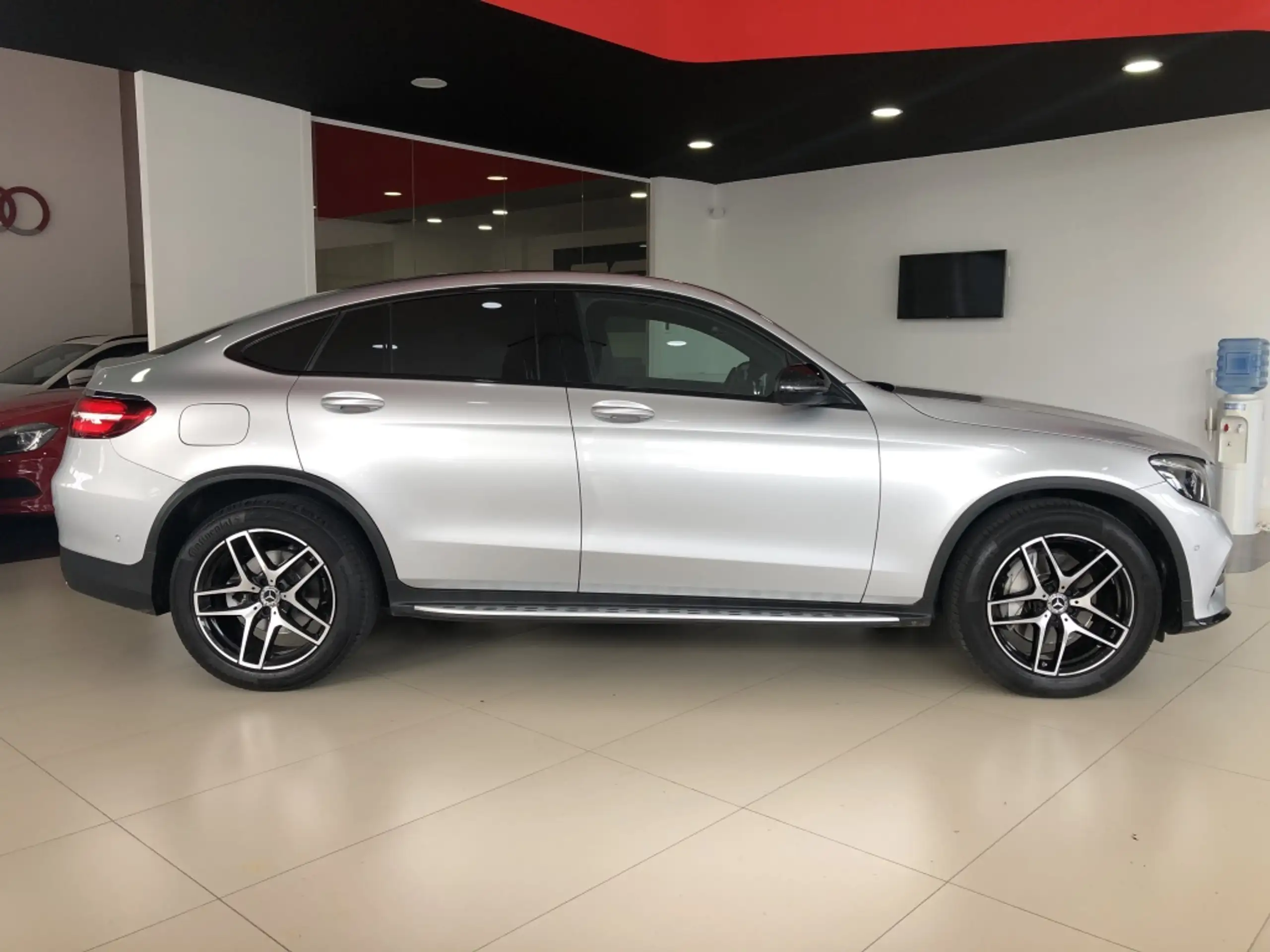 Mercedes-Benz - GLC 220