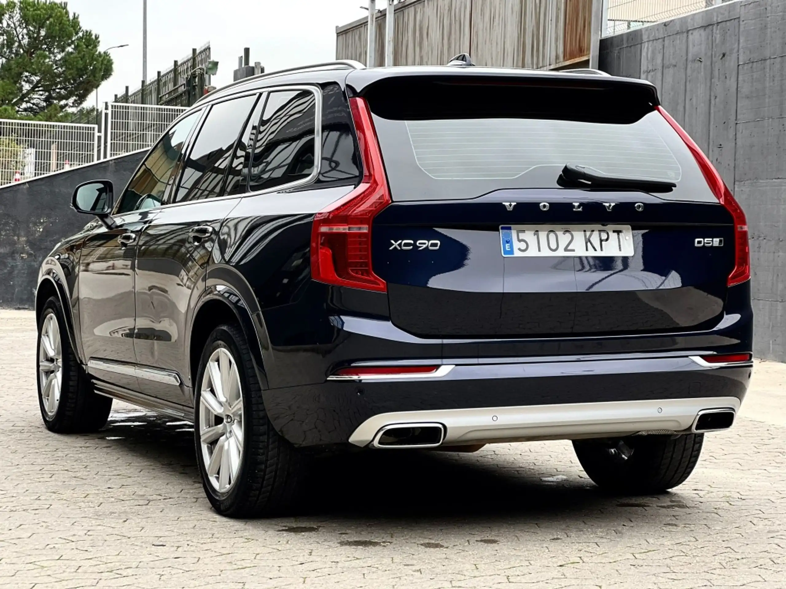 Volvo - XC90