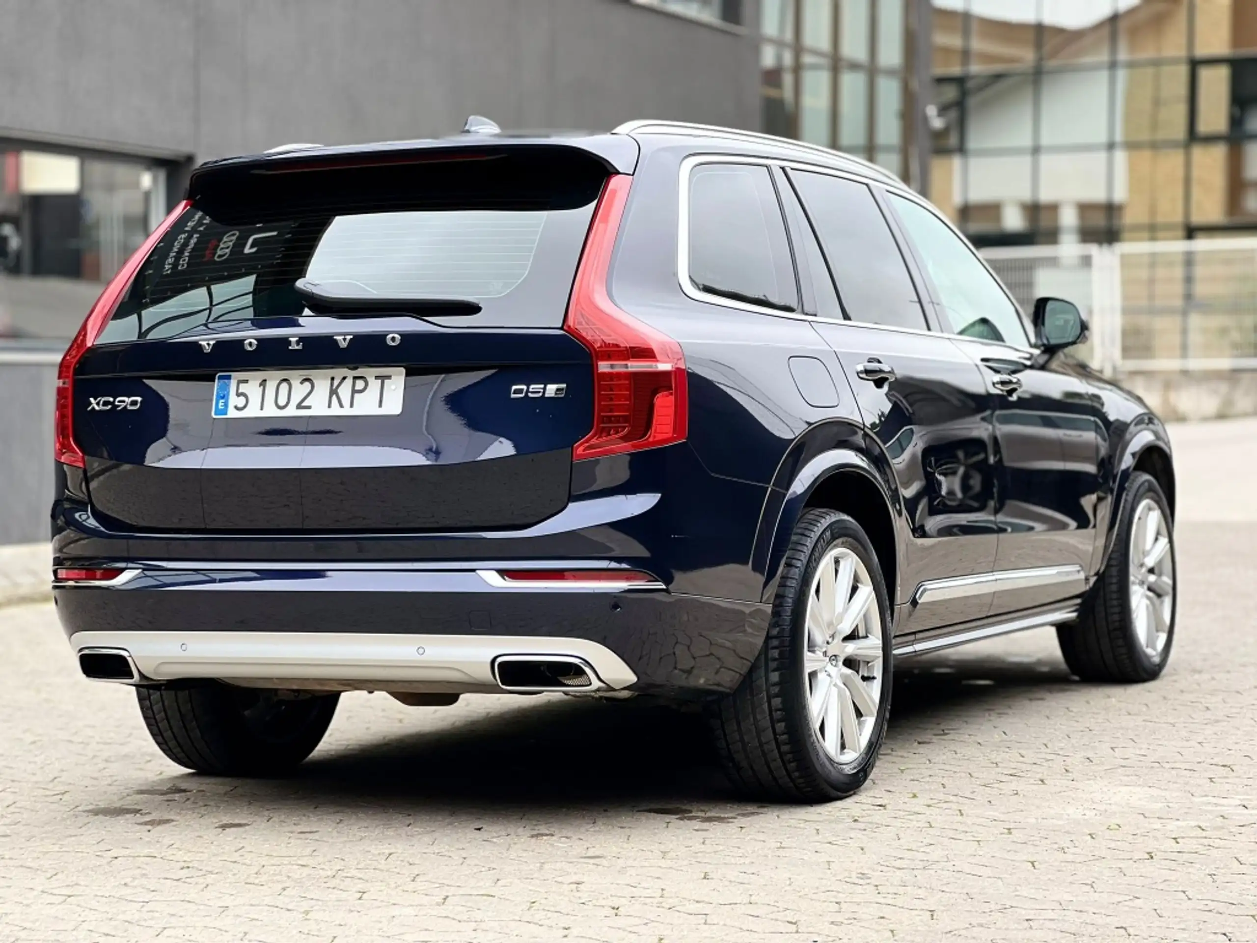 Volvo - XC90