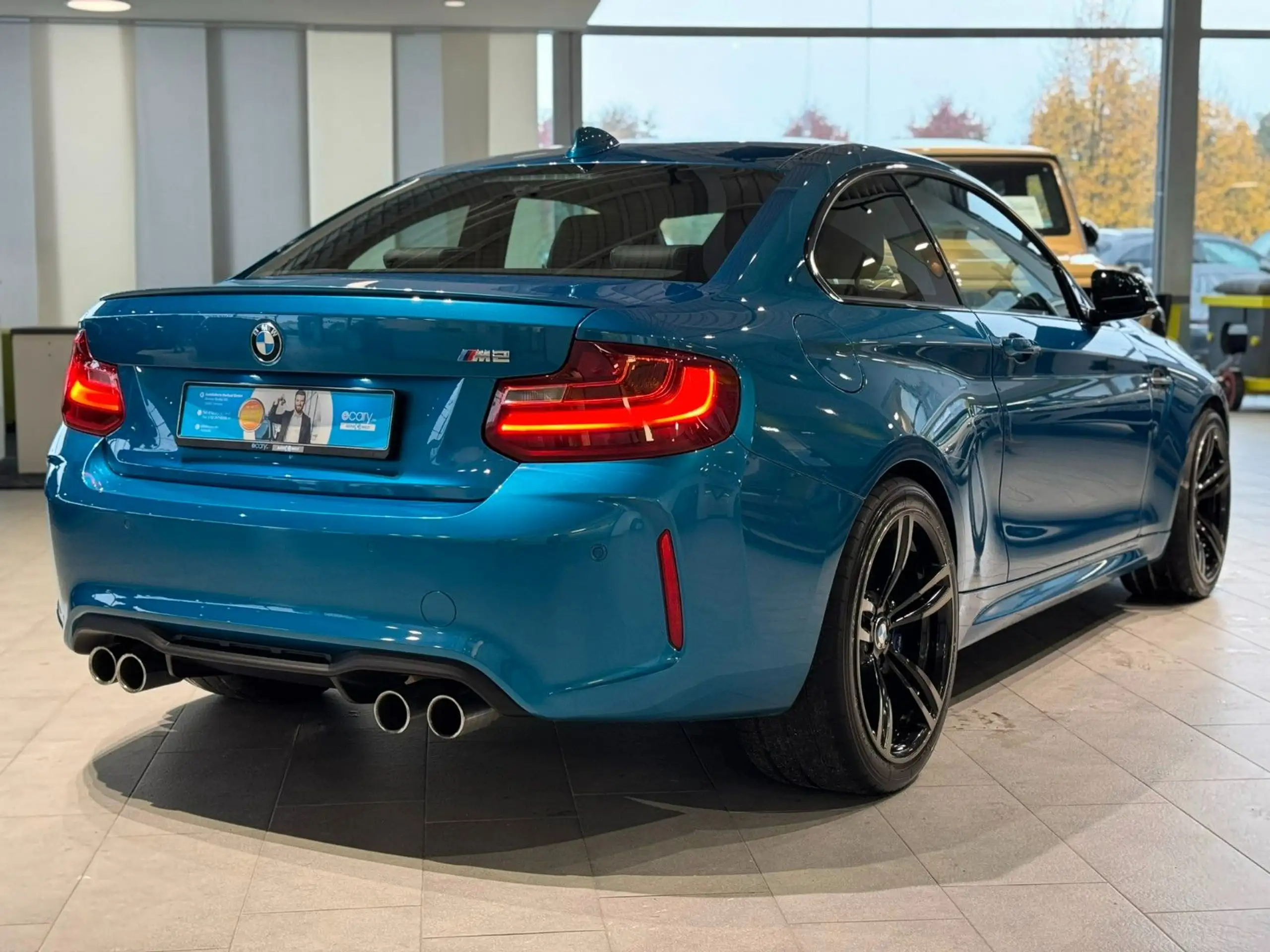 BMW - M2