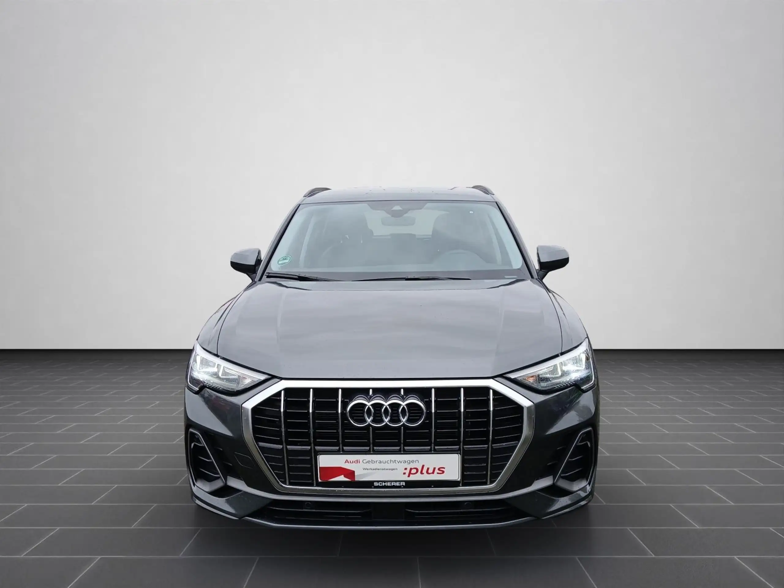 Audi - Q3