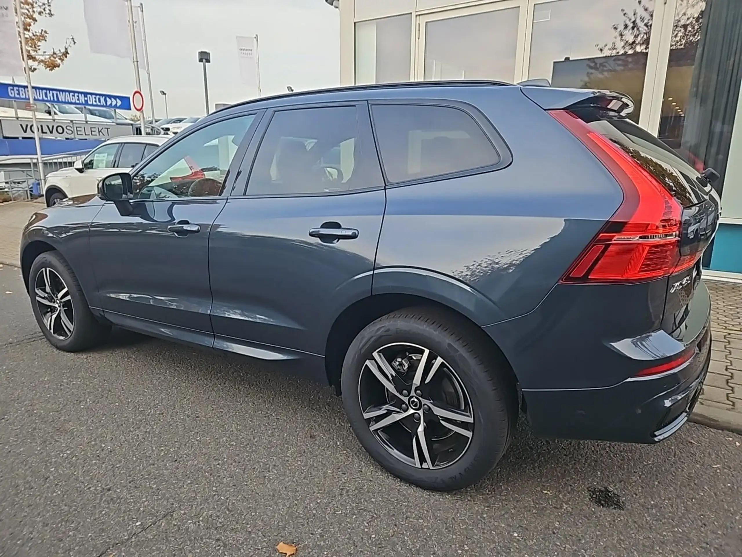 Volvo - XC60