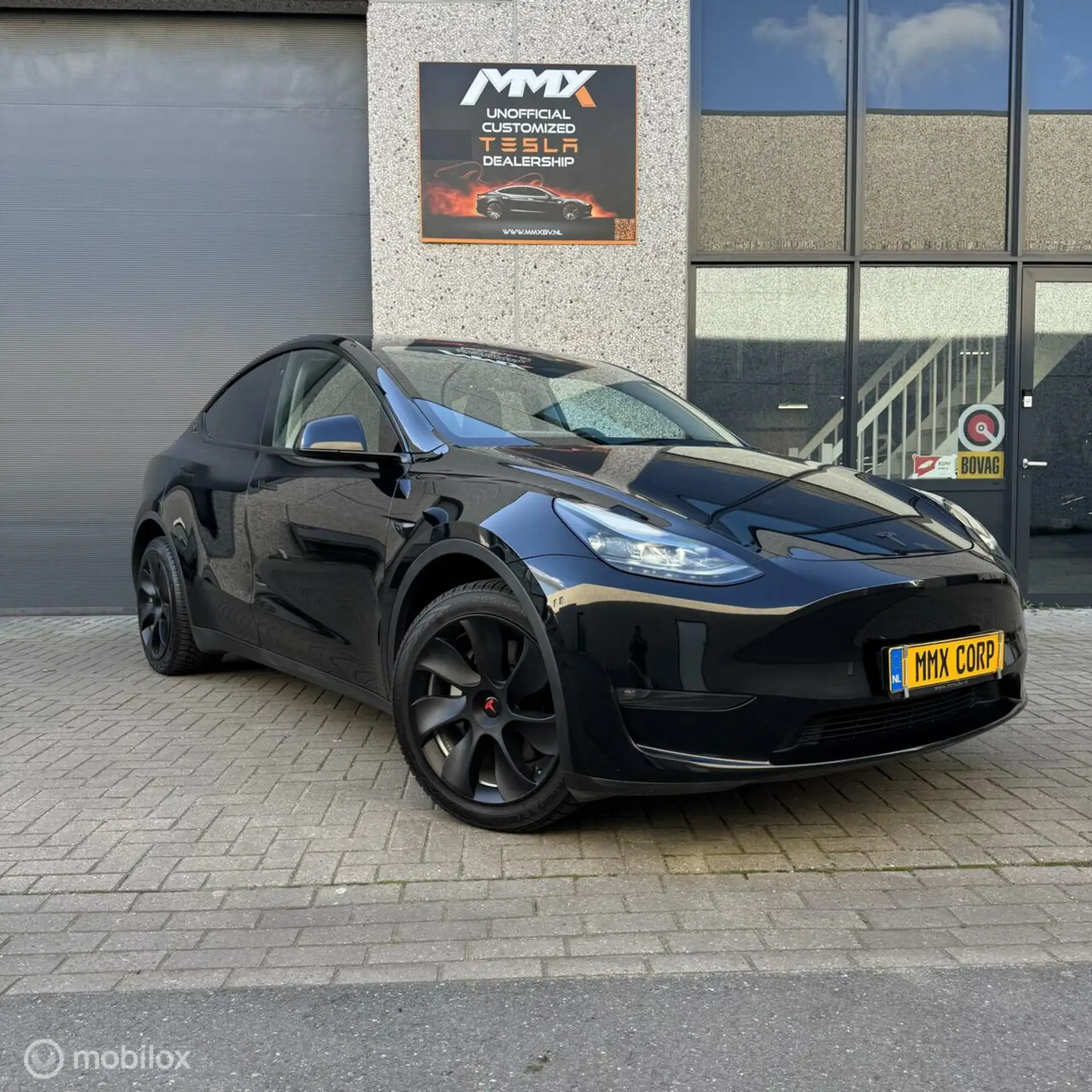 Tesla - Model Y