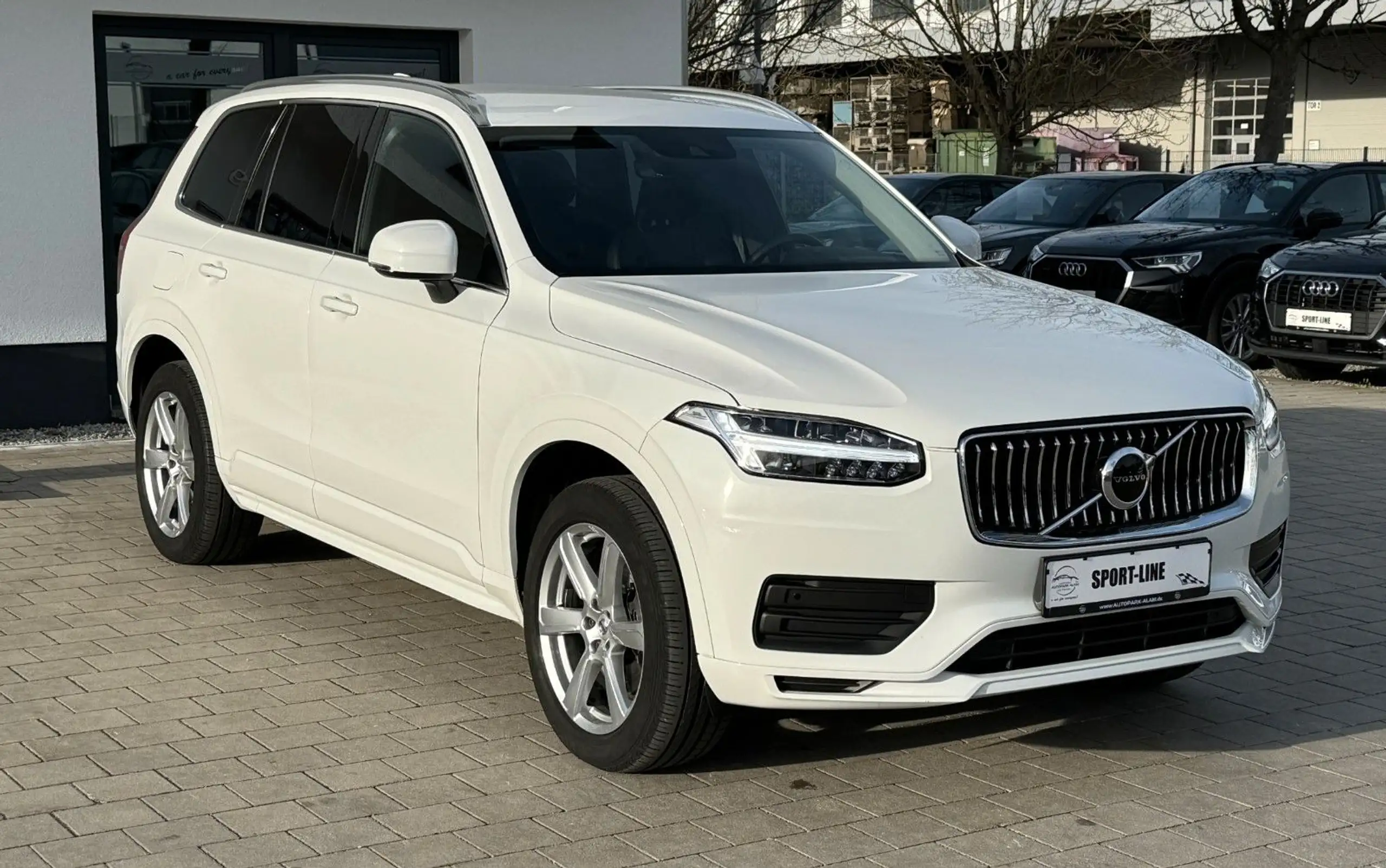 Volvo - XC90