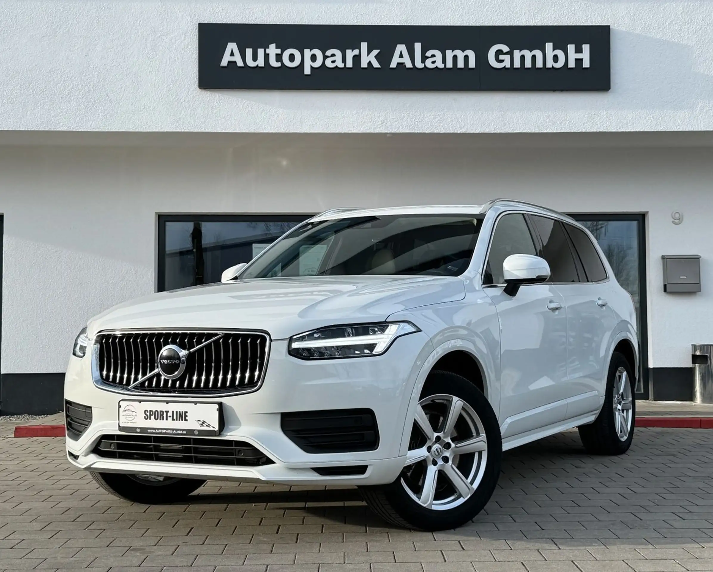 Volvo - XC90