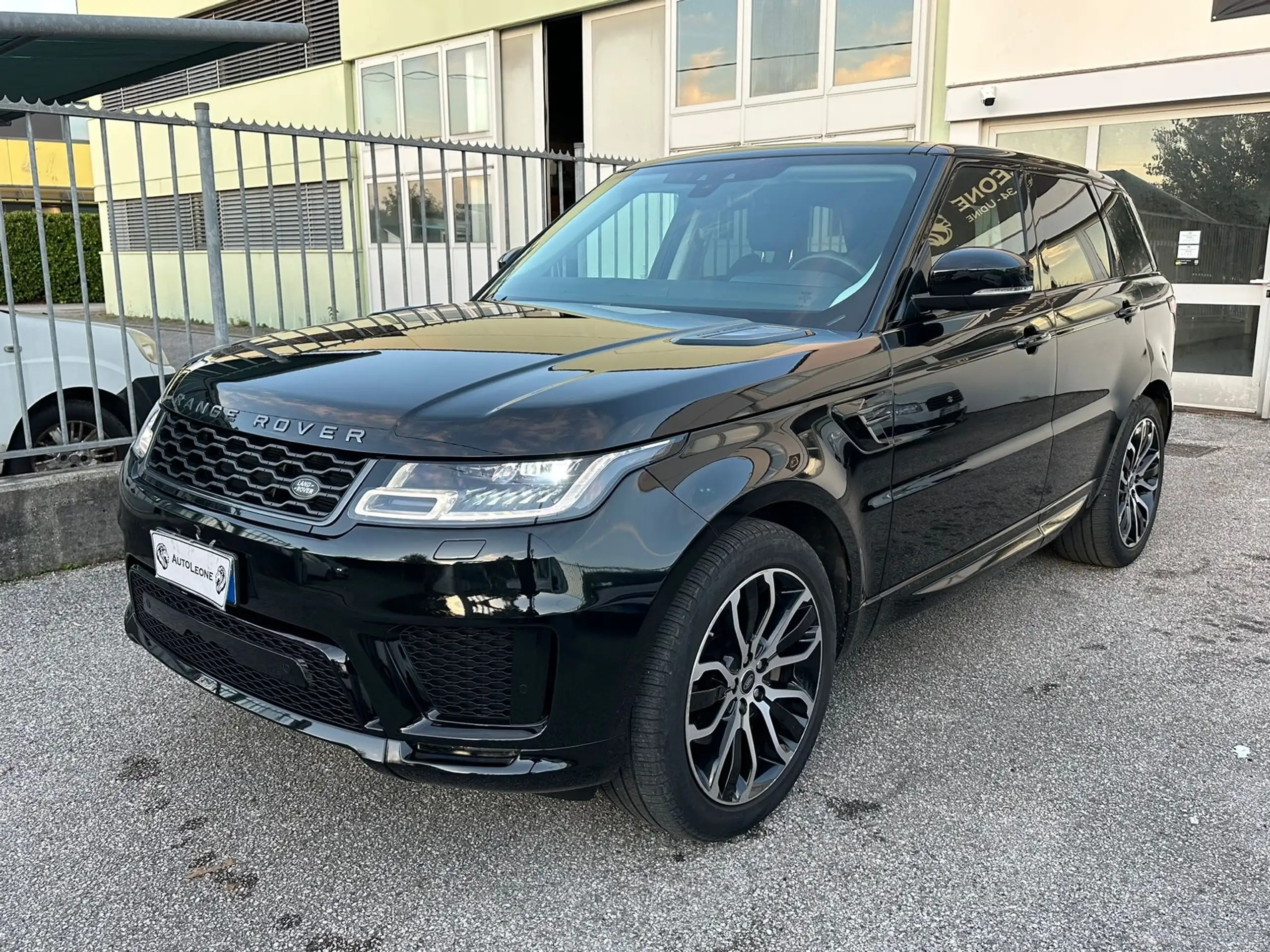 Land Rover - Range Rover Sport