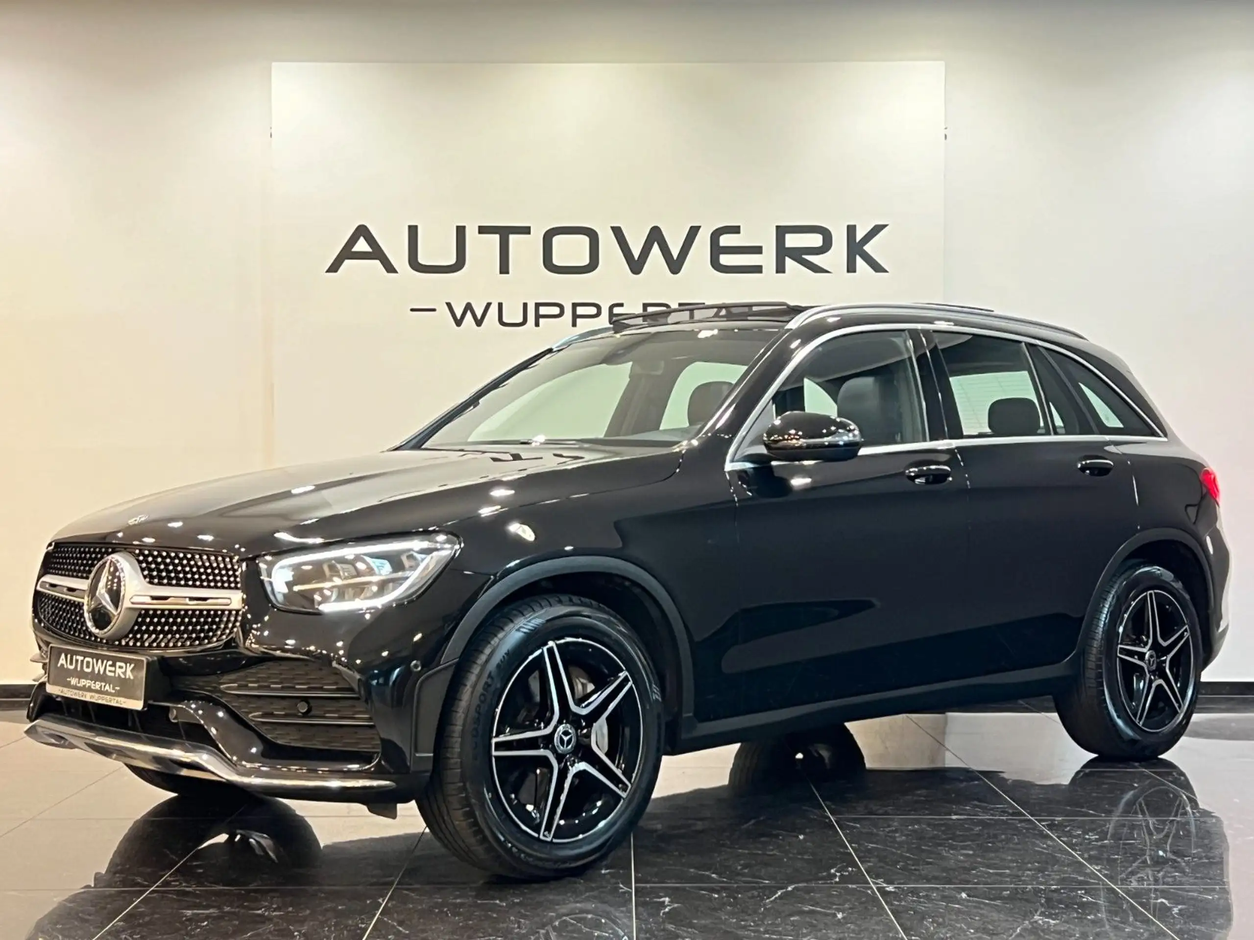 Mercedes-Benz - GLC 220