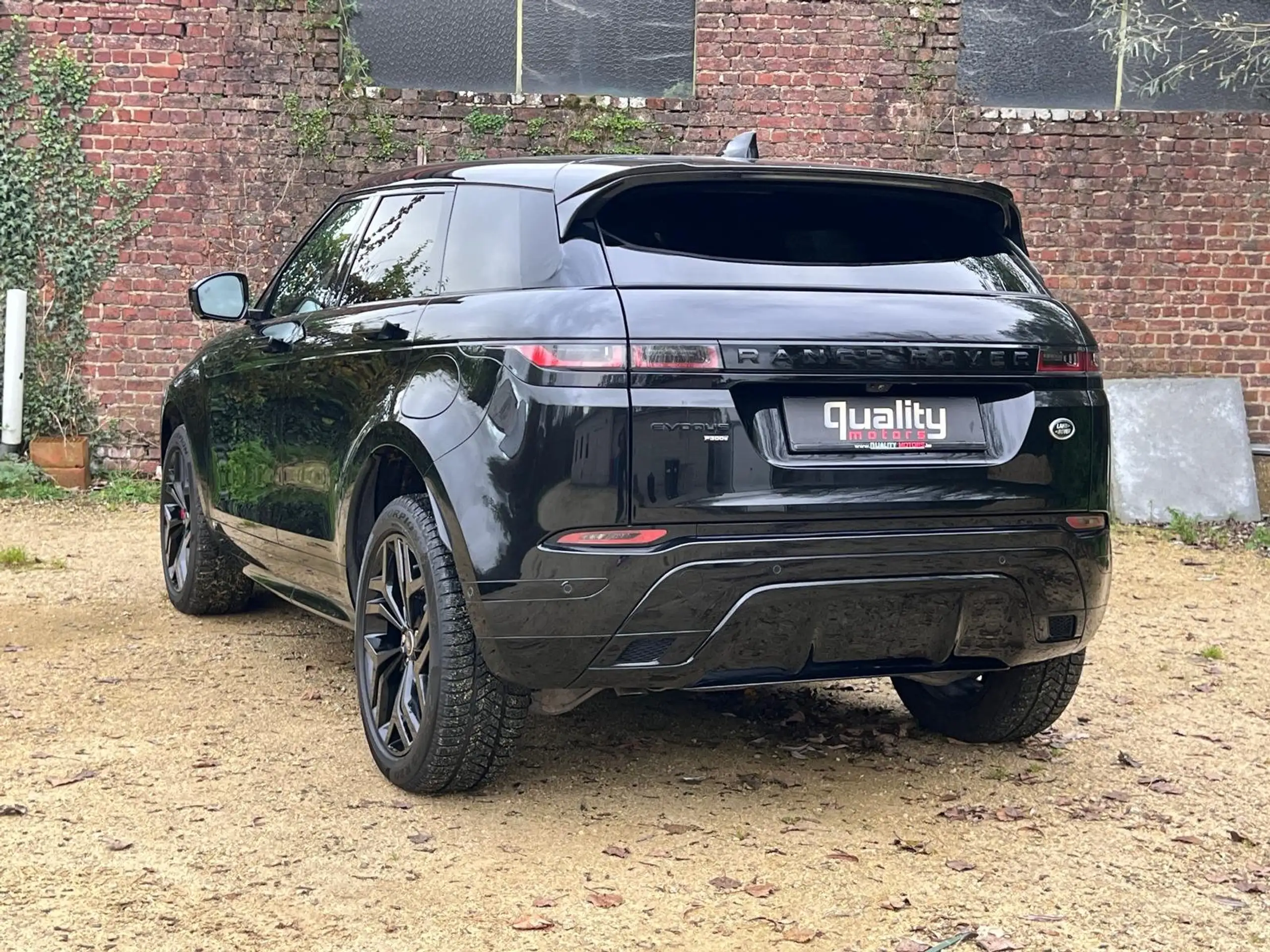 Land Rover - Range Rover Evoque