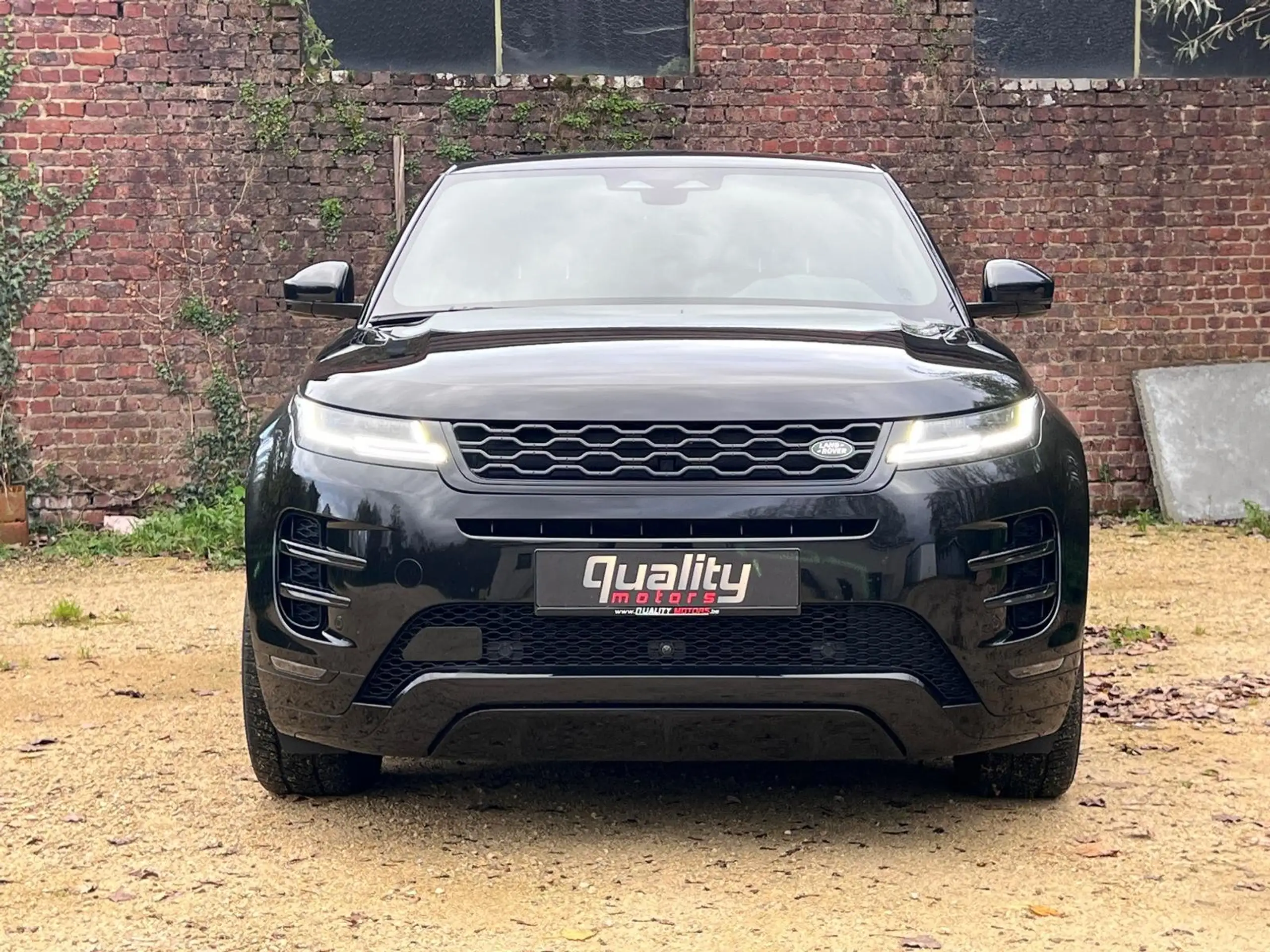 Land Rover - Range Rover Evoque