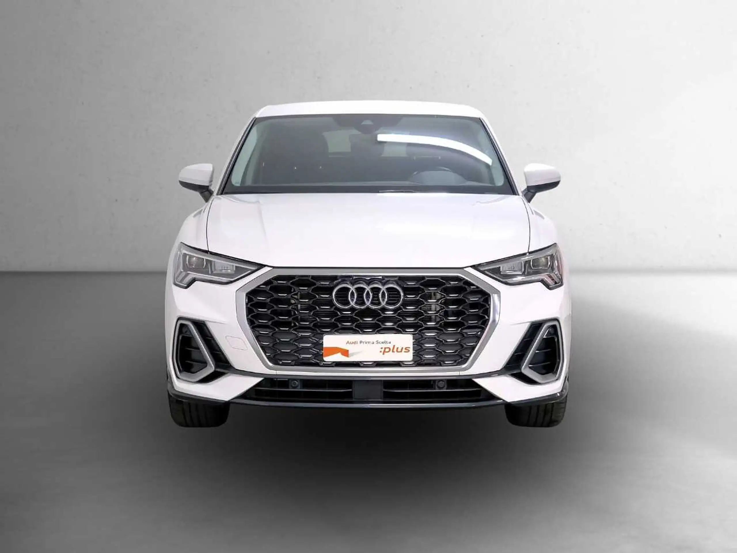 Audi - Q3