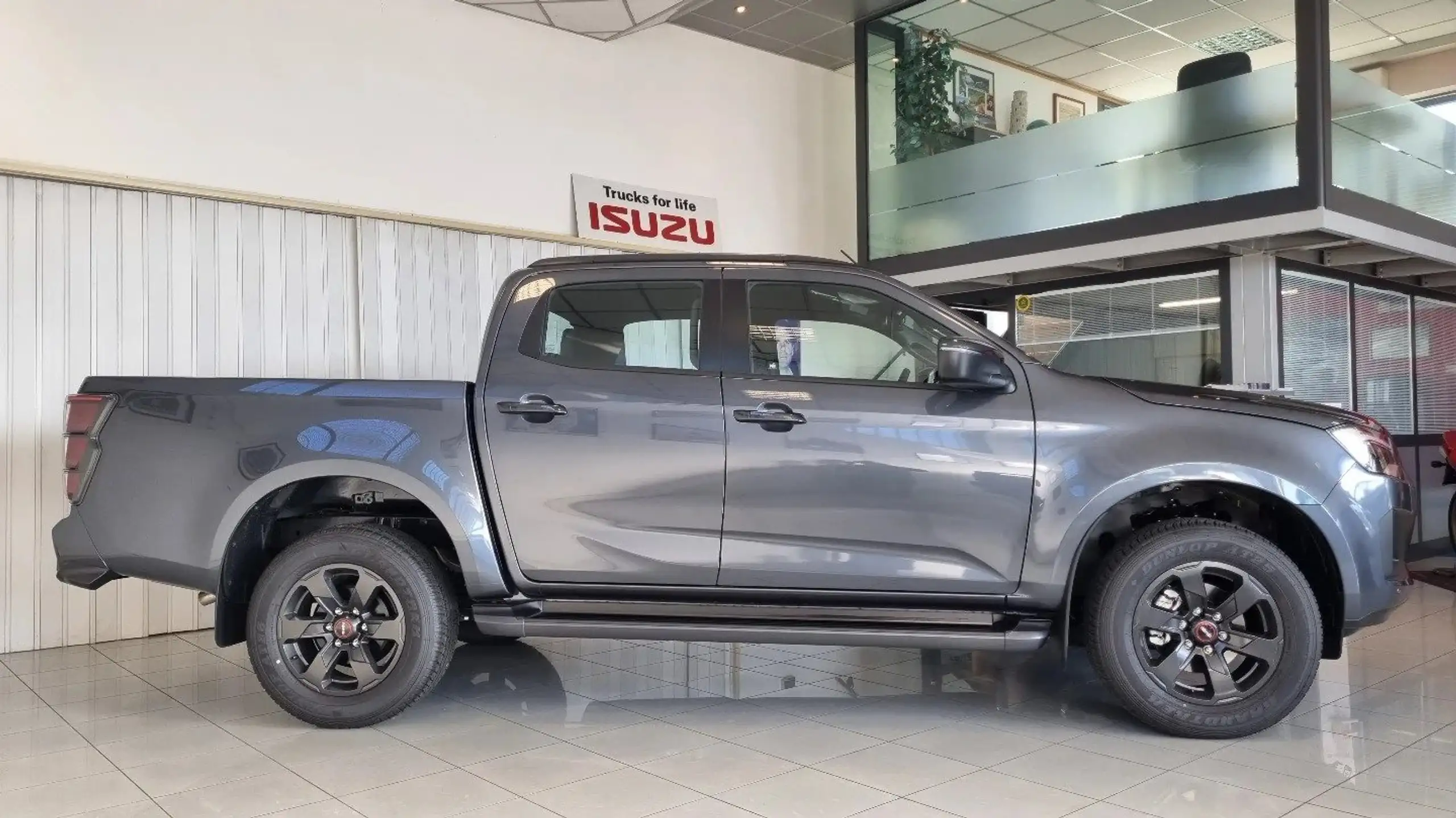 Isuzu - D-Max