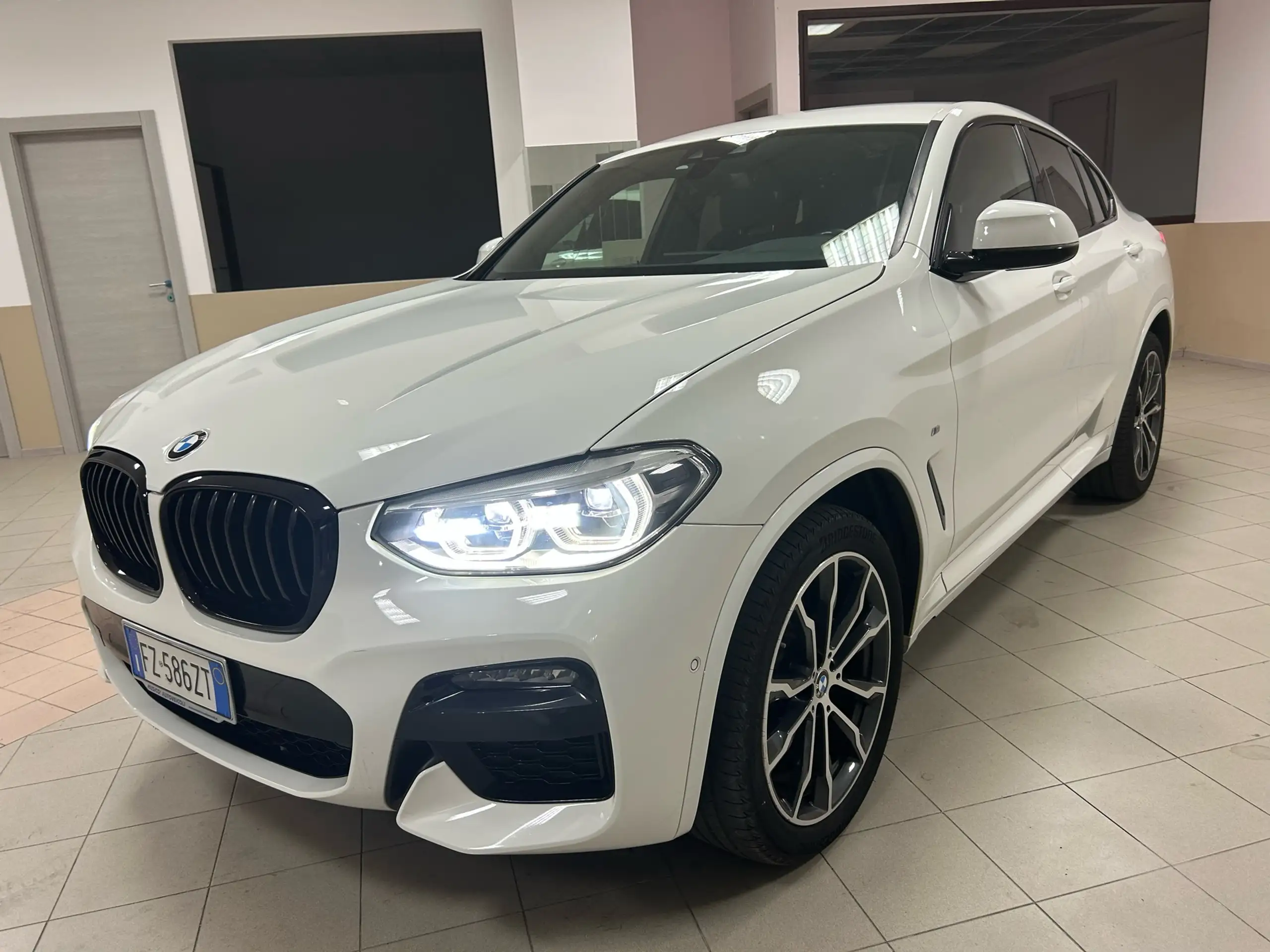 BMW - X4 M