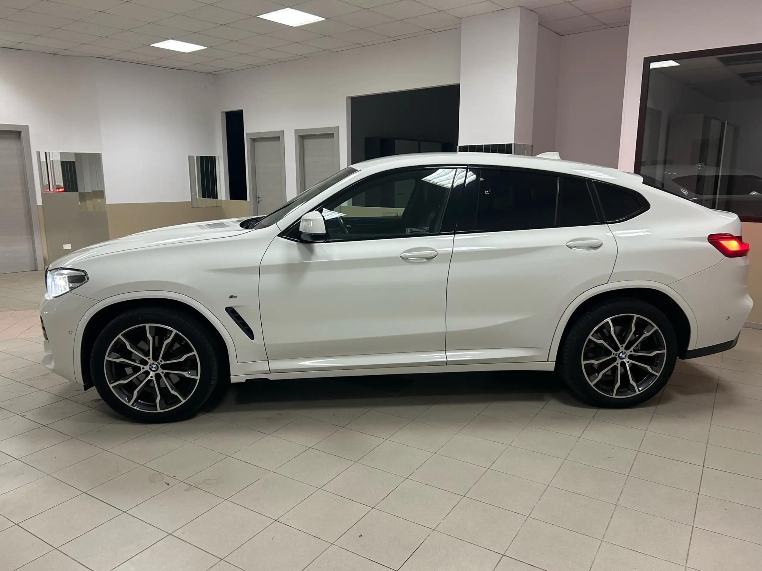 BMW - X4 M