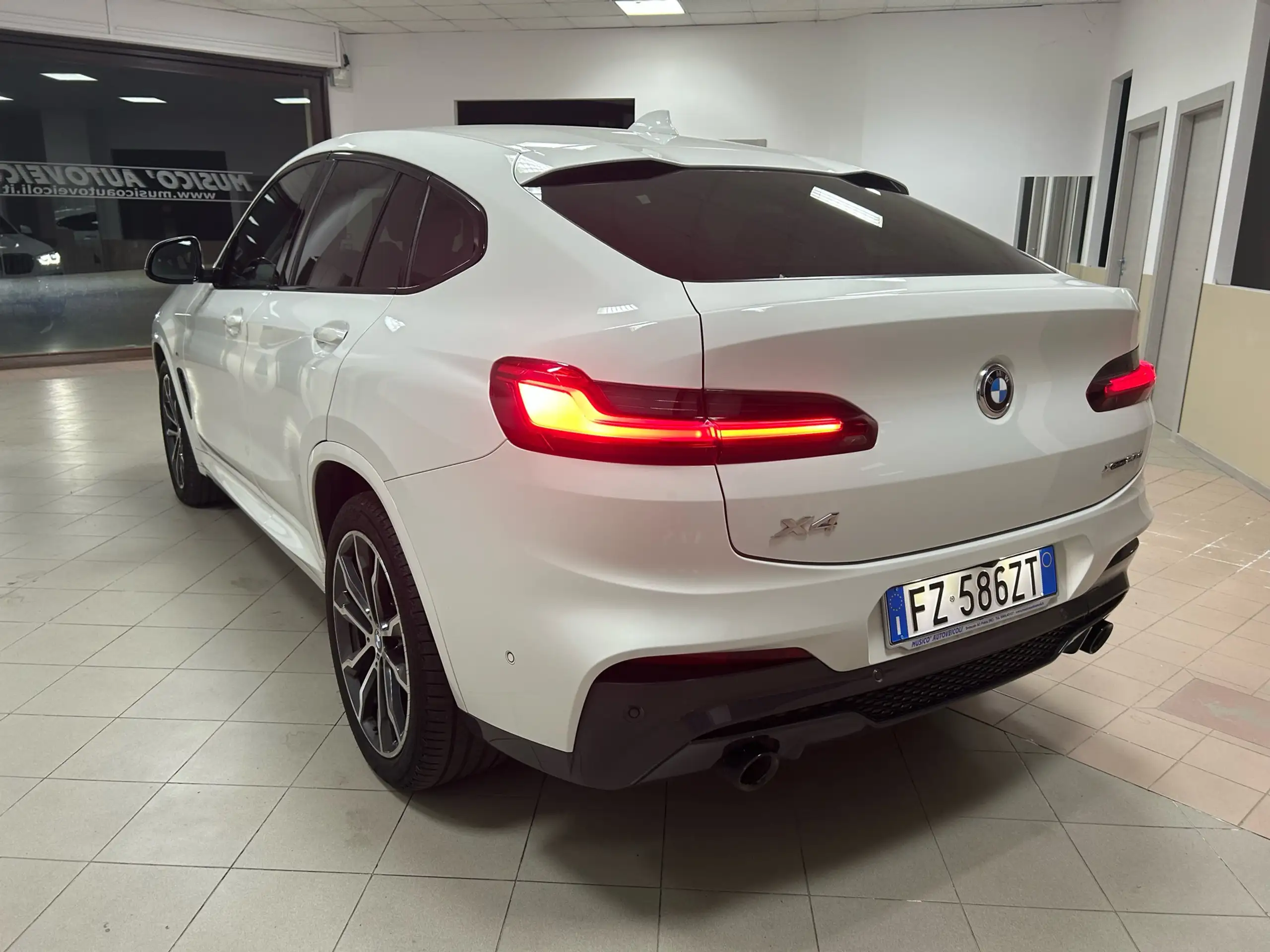 BMW - X4 M