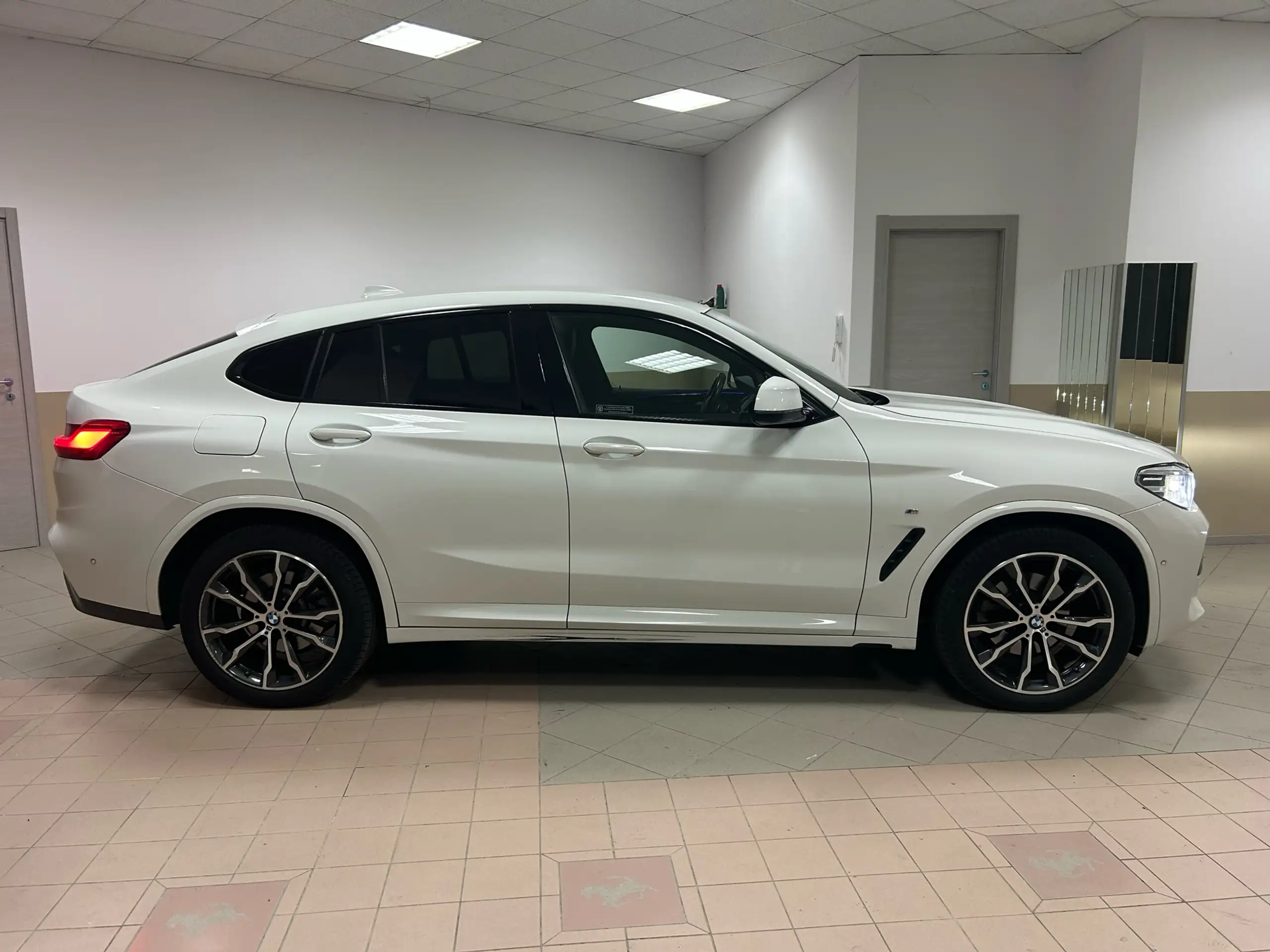 BMW - X4 M