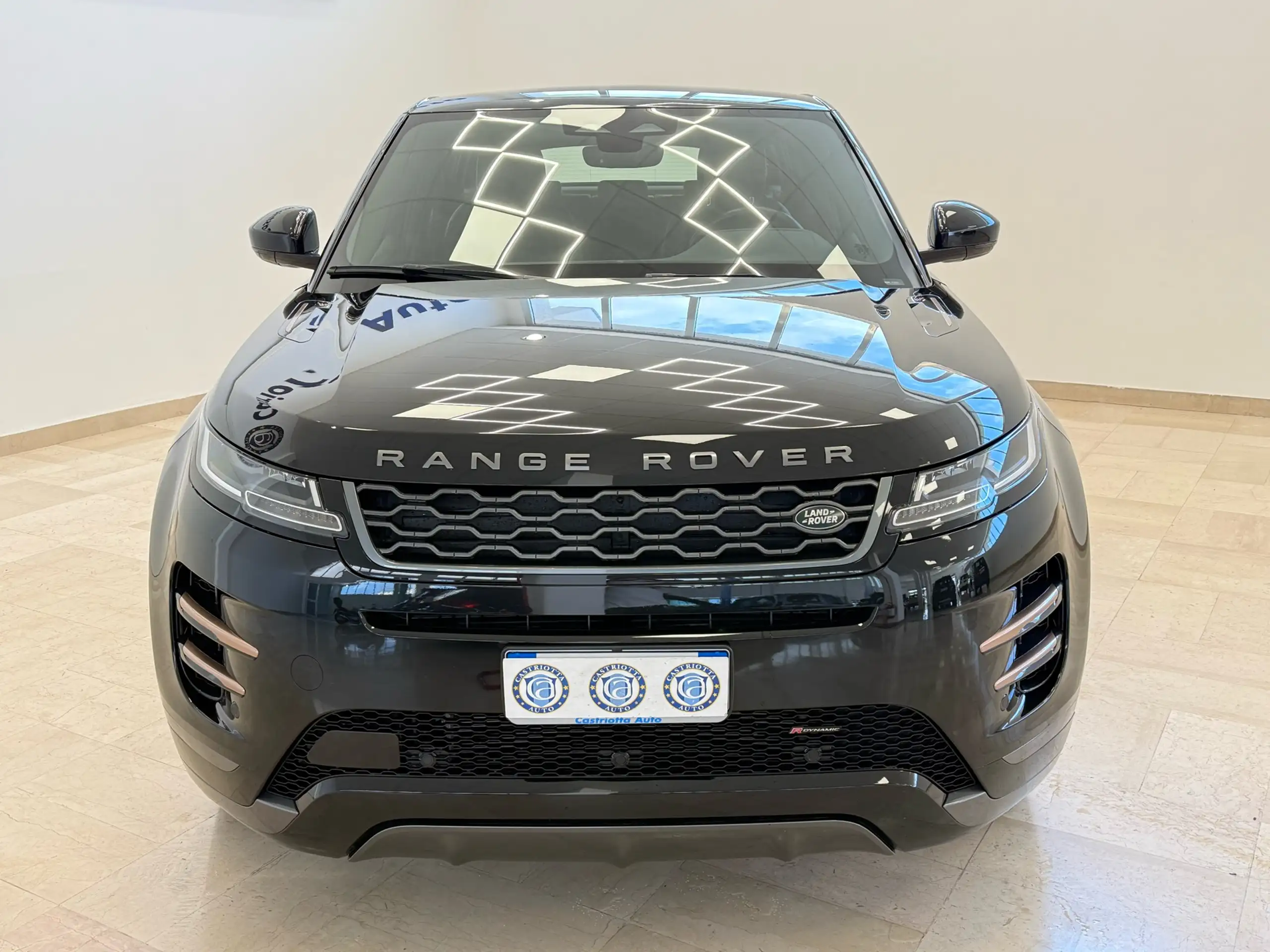 Land Rover - Range Rover Evoque