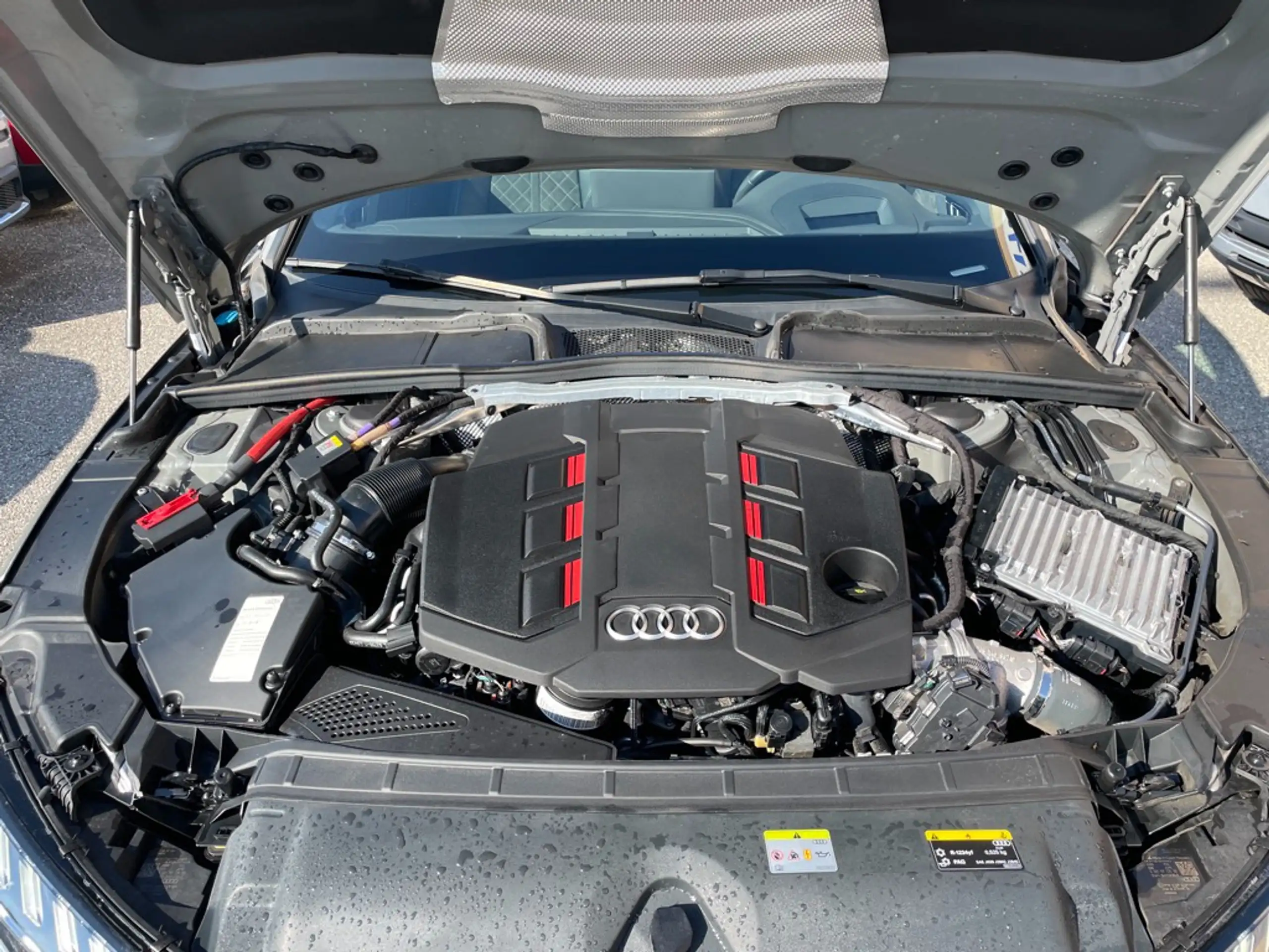 Audi - S4