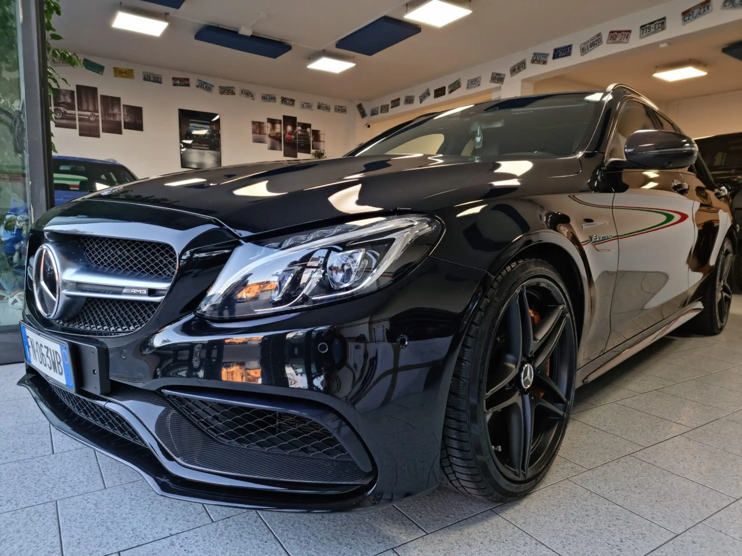 Mercedes-Benz - C 63 AMG