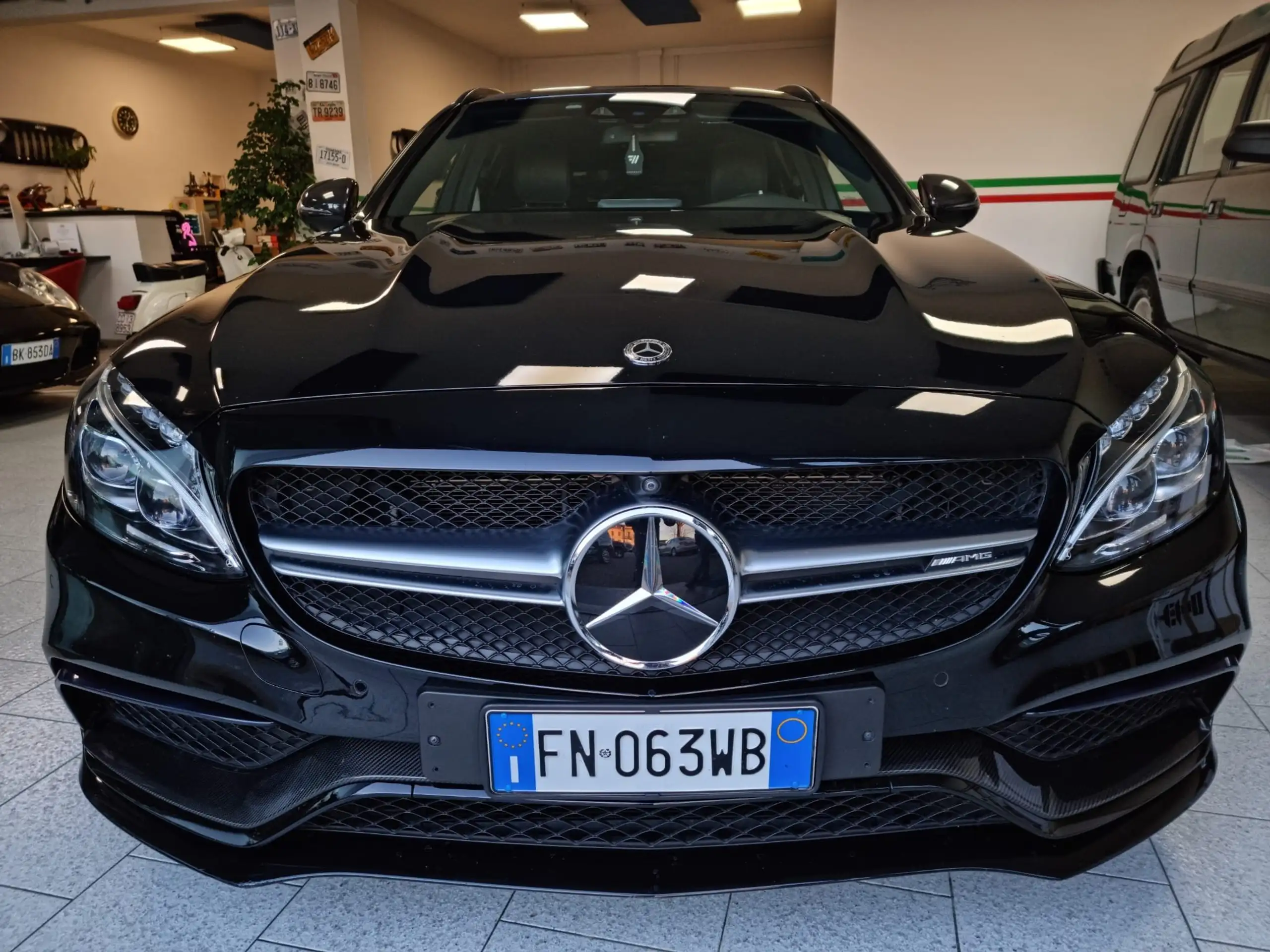 Mercedes-Benz - C 63 AMG