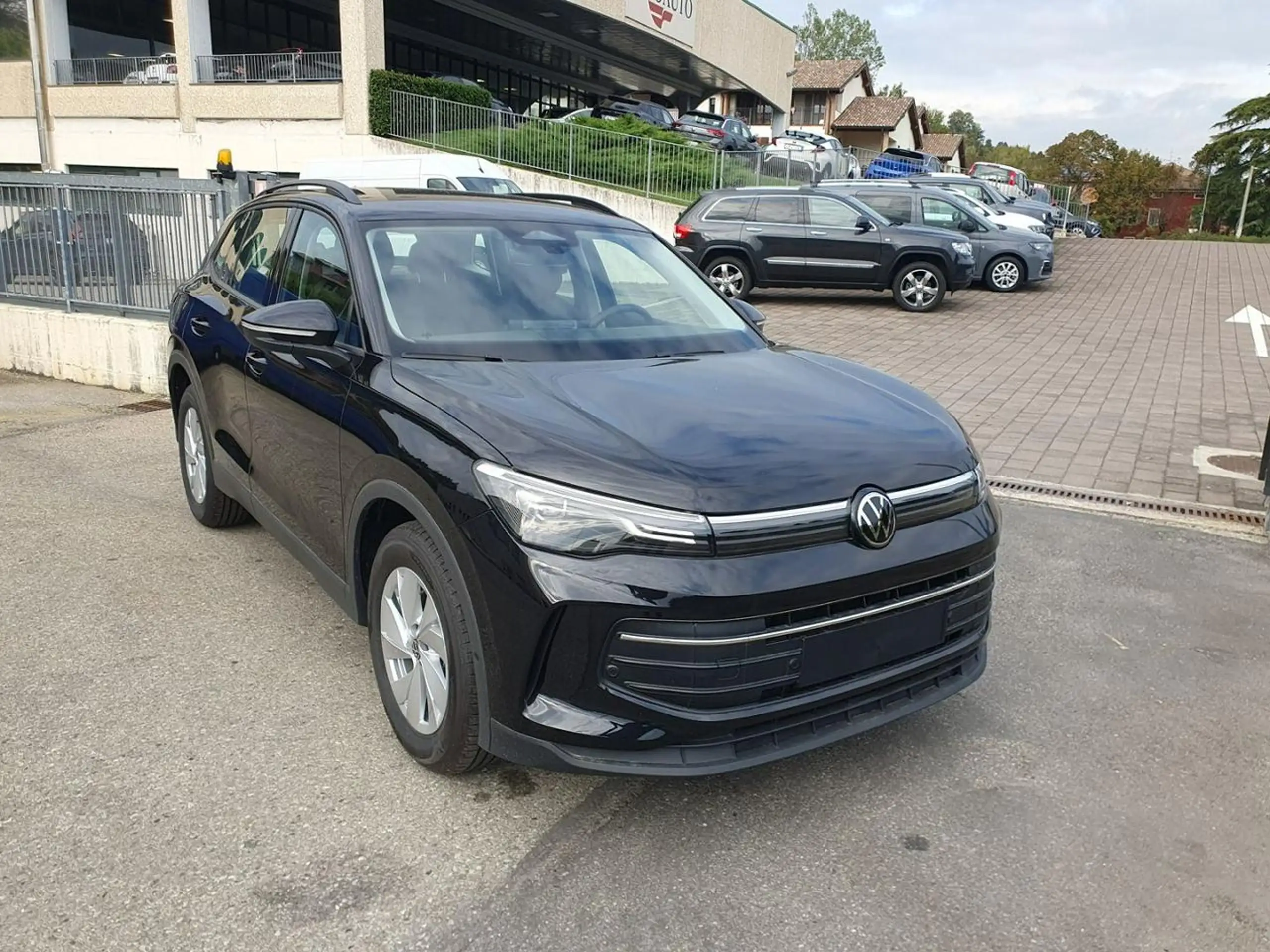 Volkswagen - Tiguan