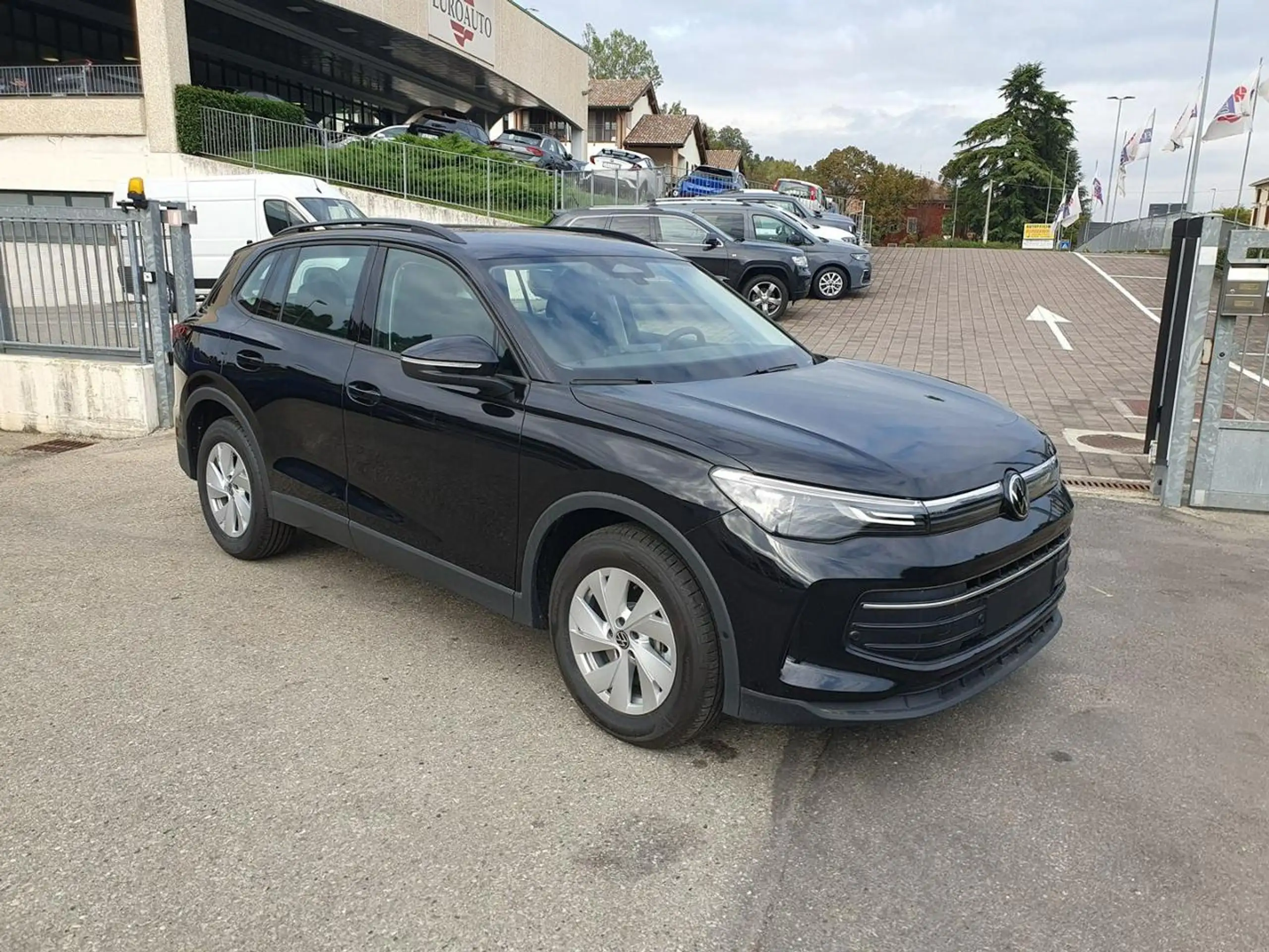 Volkswagen - Tiguan