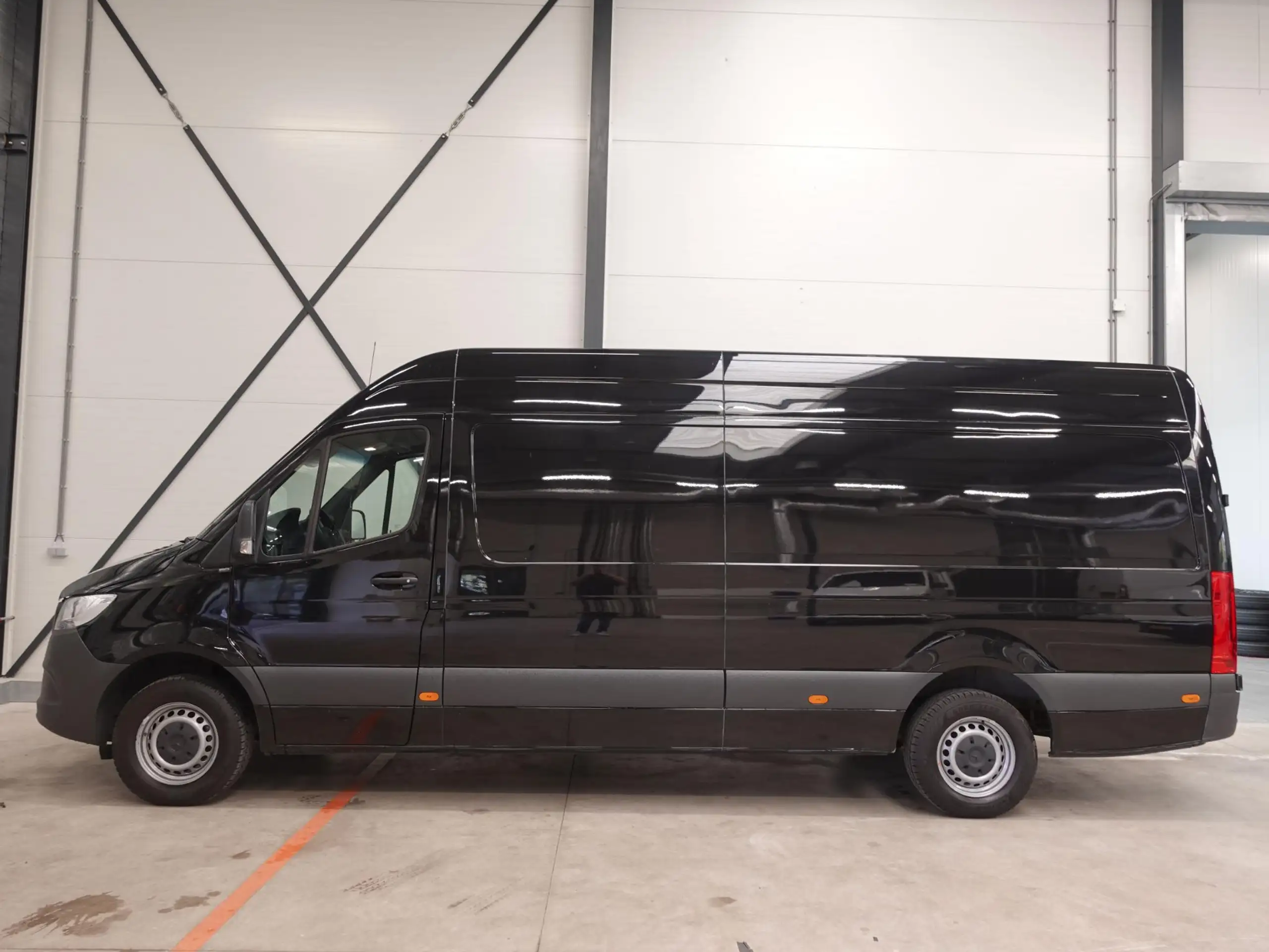 Mercedes-Benz - Sprinter