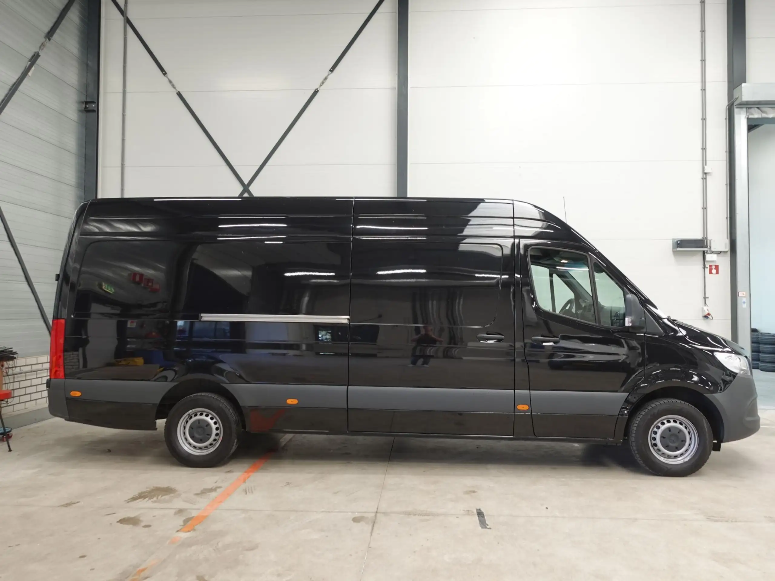 Mercedes-Benz - Sprinter