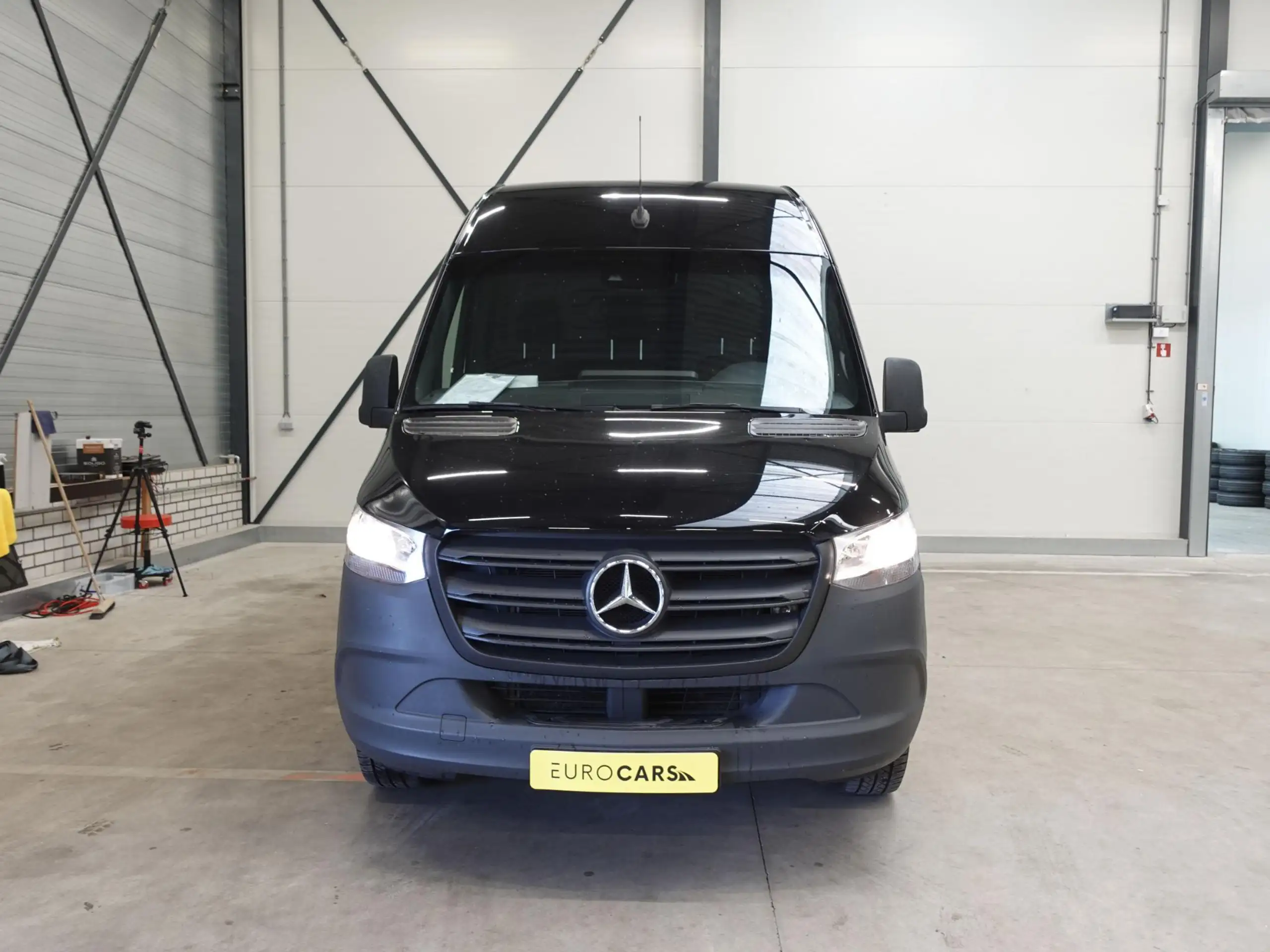 Mercedes-Benz - Sprinter