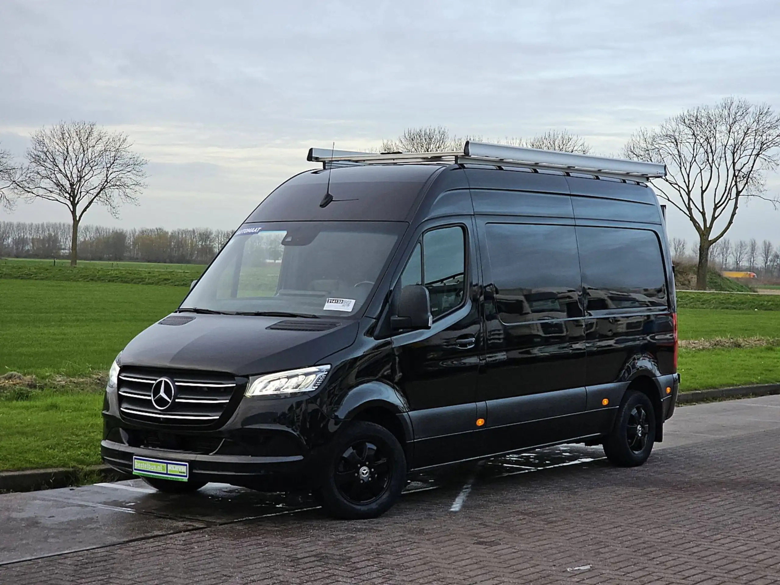 Mercedes-Benz - Sprinter