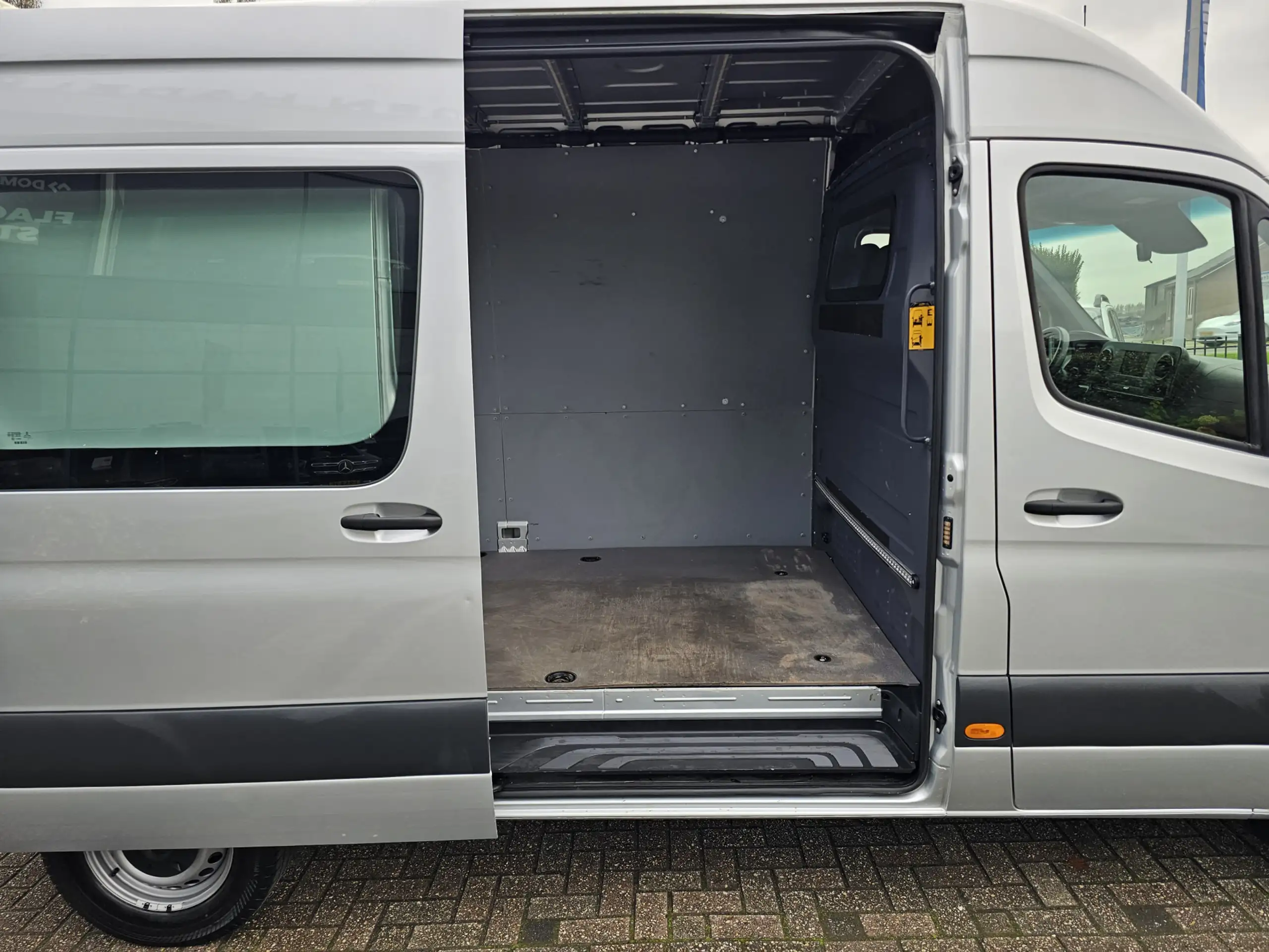 Mercedes-Benz - Sprinter