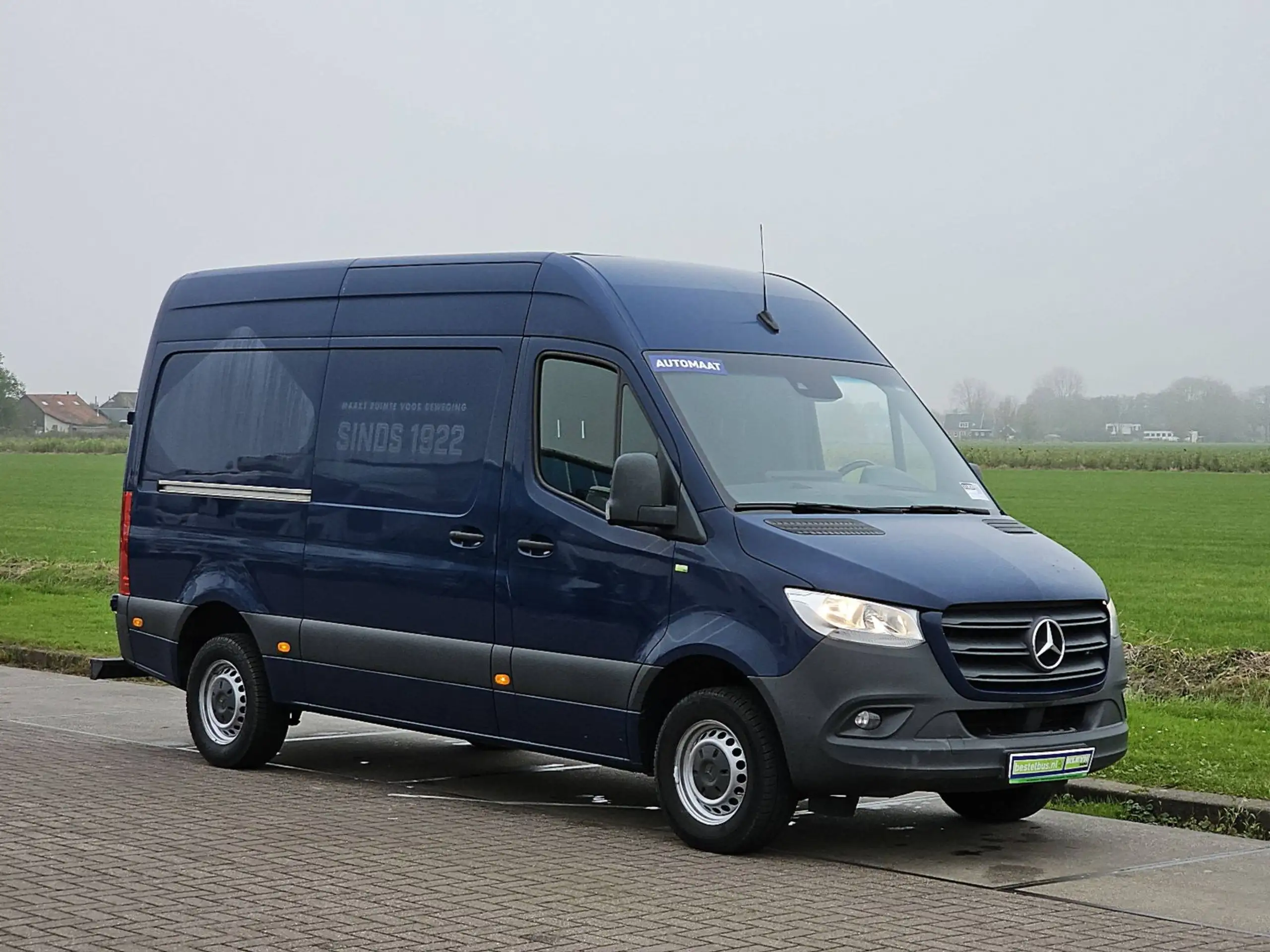 Mercedes-Benz - Sprinter