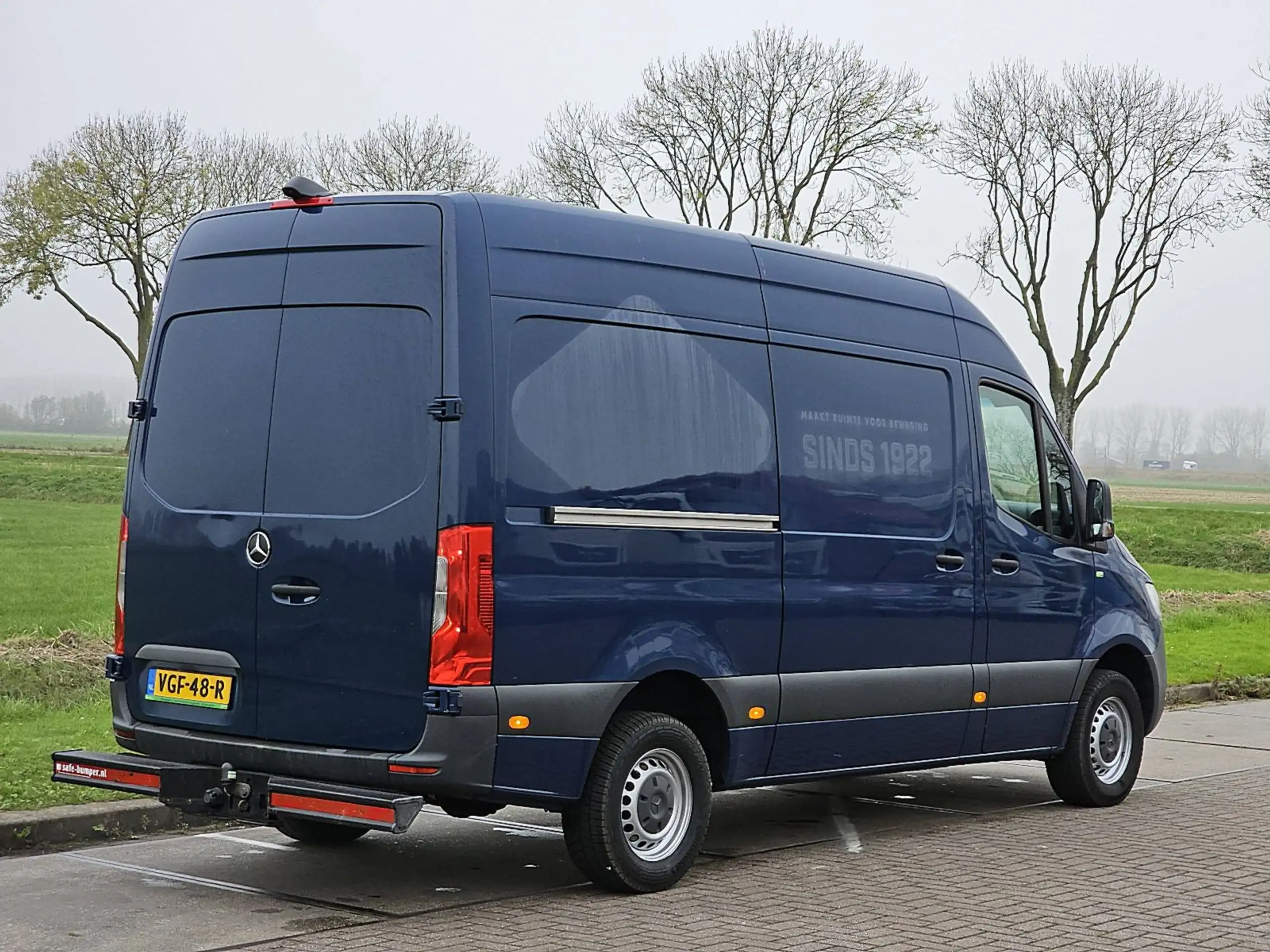 Mercedes-Benz - Sprinter