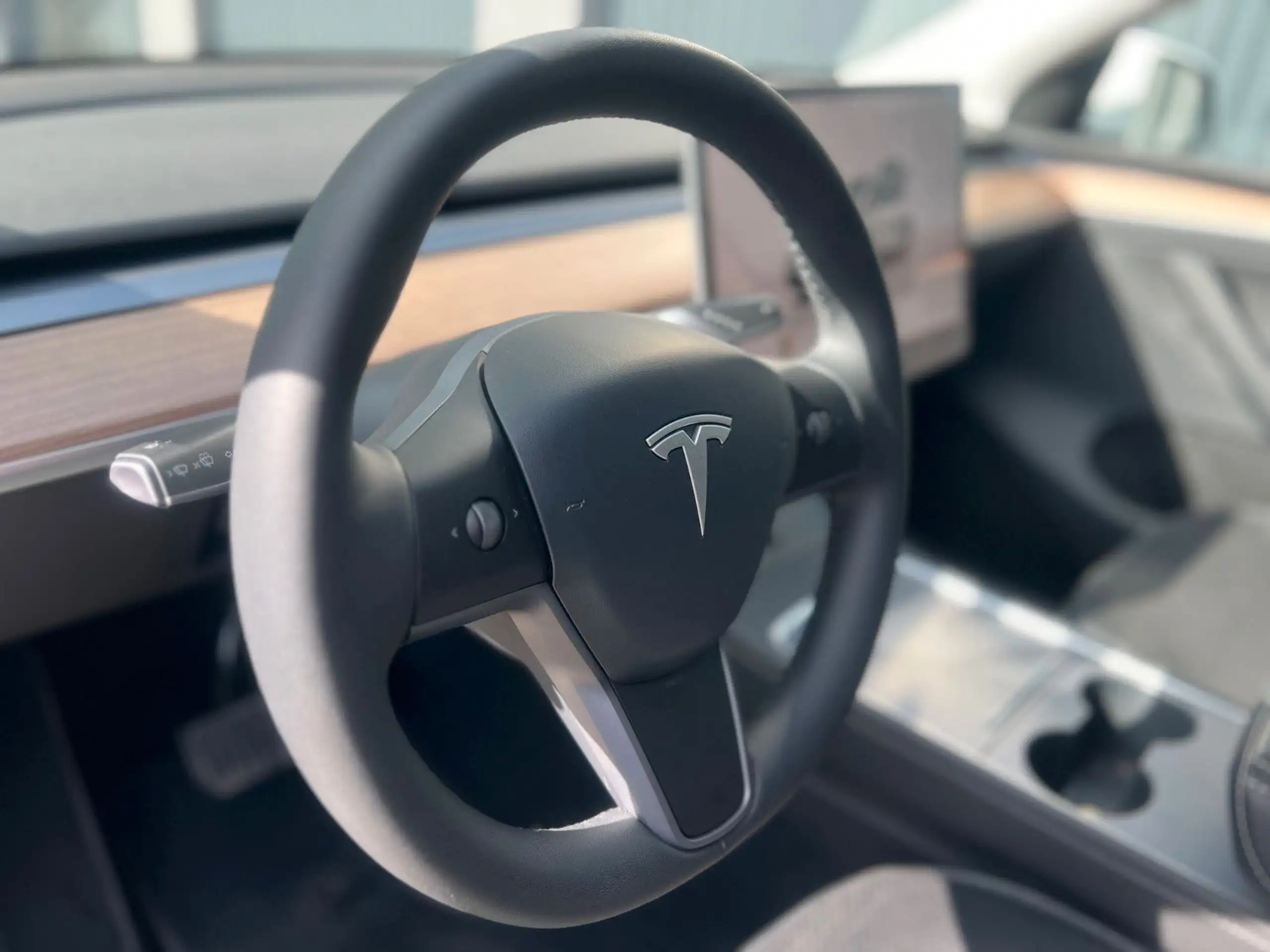 Tesla - Model Y