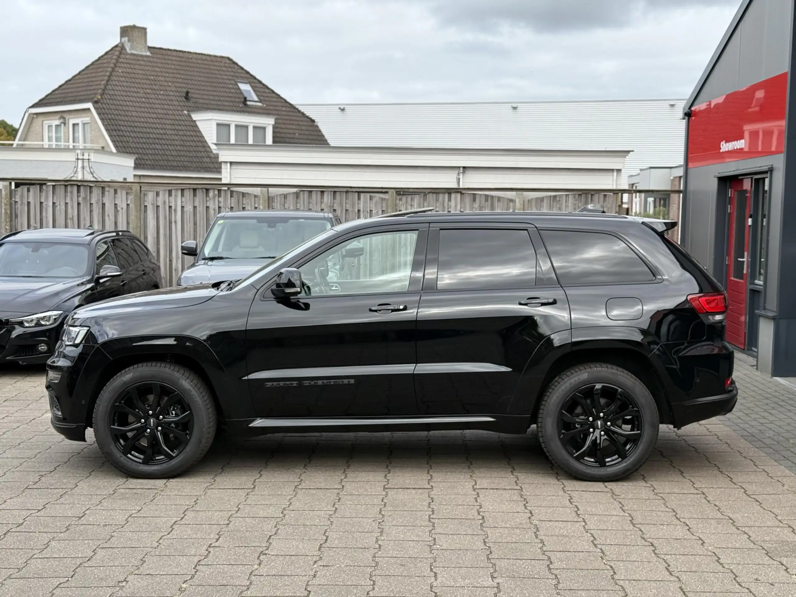 Jeep - Grand Cherokee