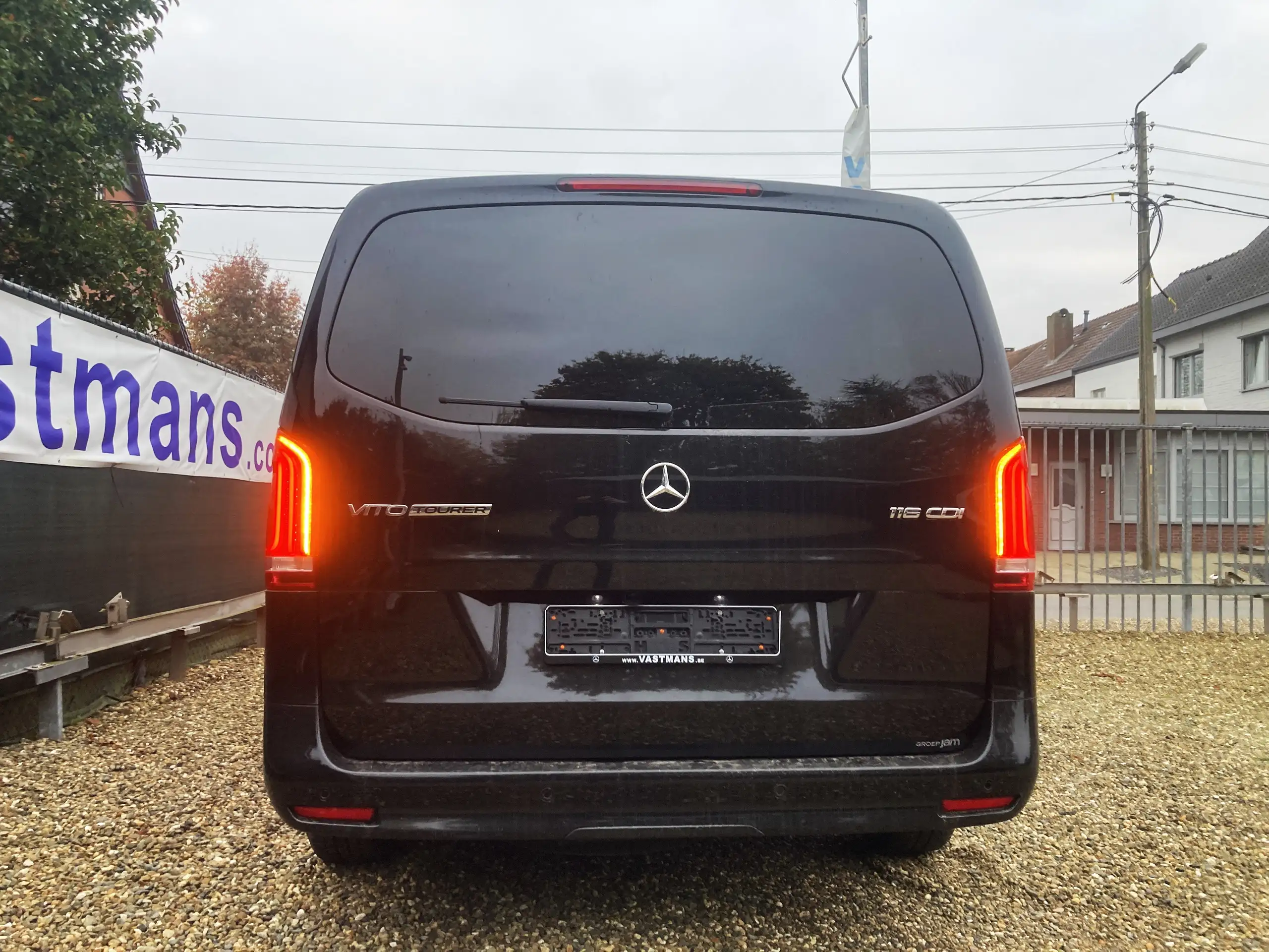 Mercedes-Benz - Vito