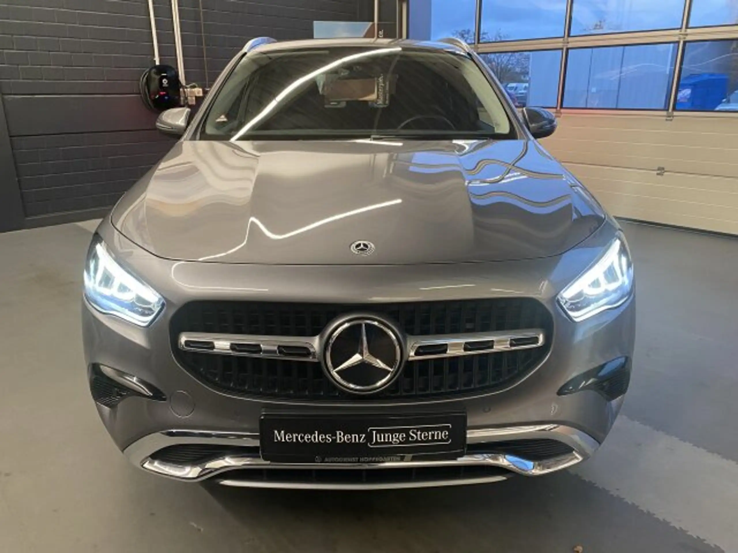 Mercedes-Benz - GLA 200