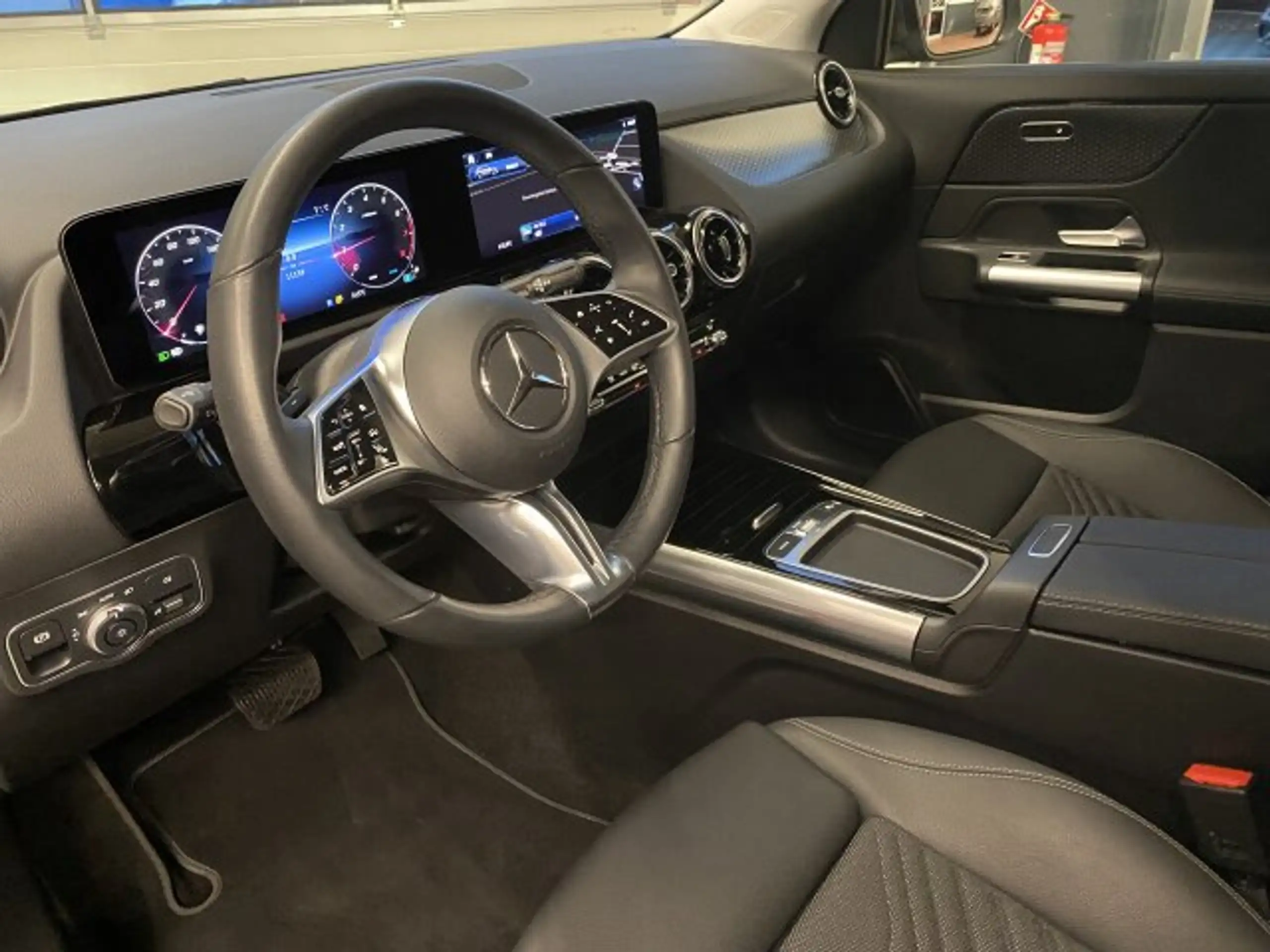 Mercedes-Benz - GLA 200