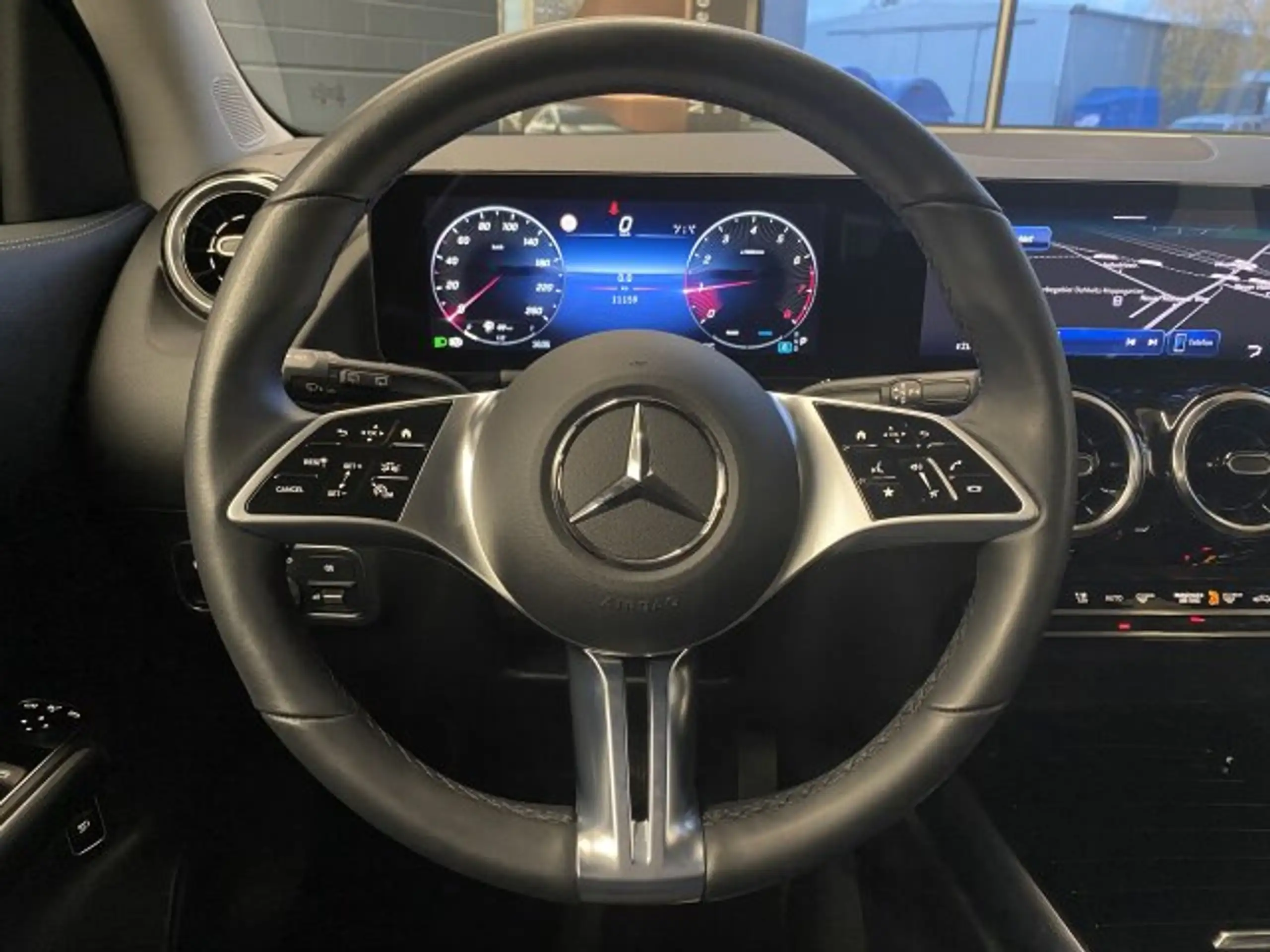 Mercedes-Benz - GLA 200