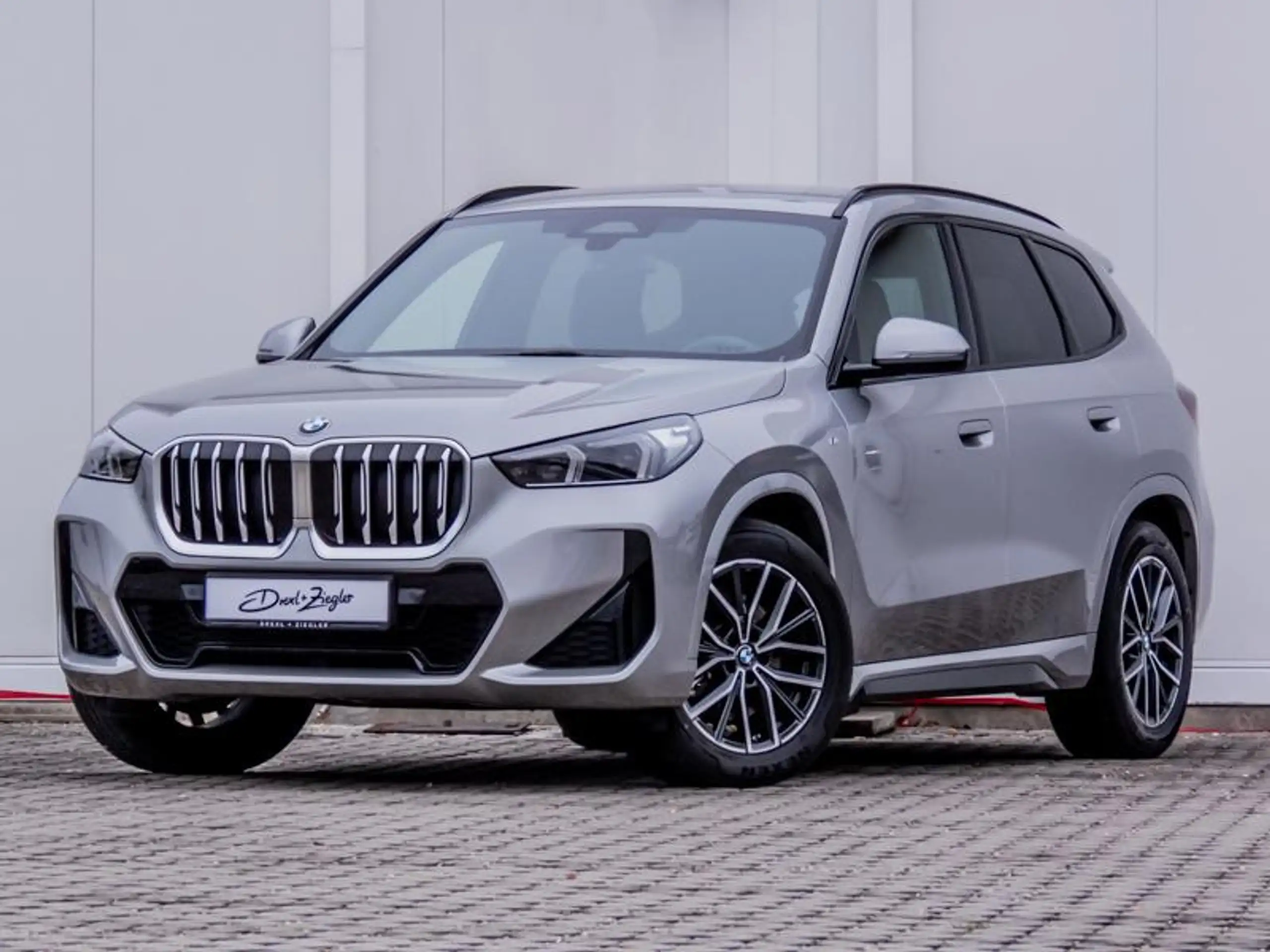 BMW - X1