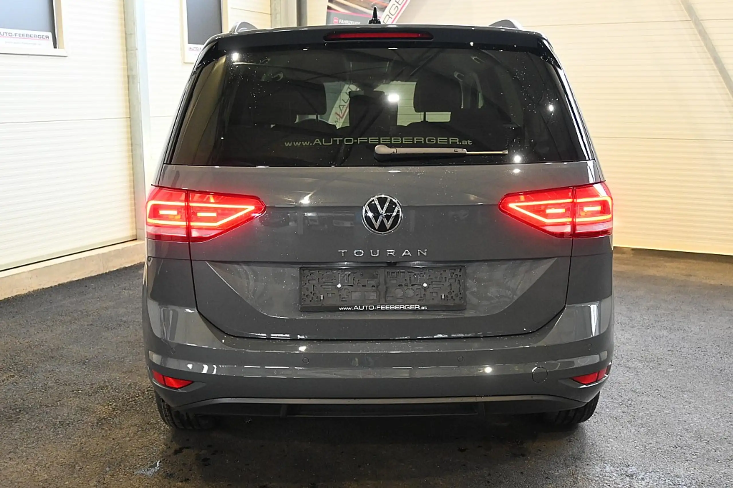 Volkswagen - Touran