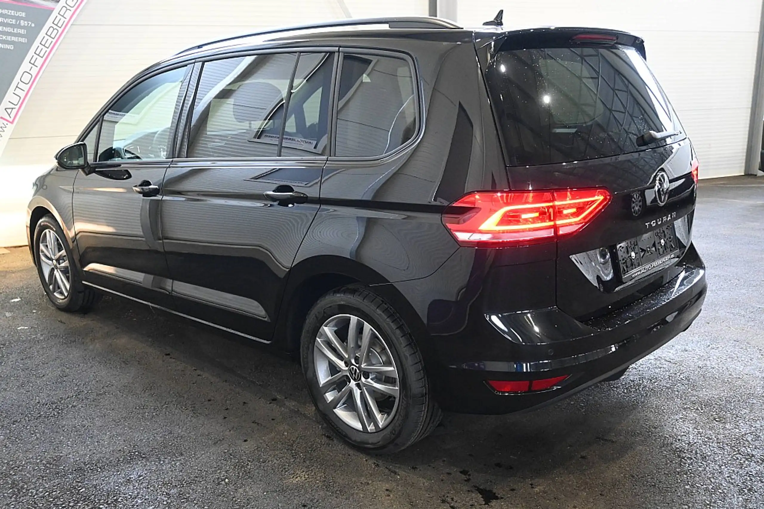 Volkswagen - Touran