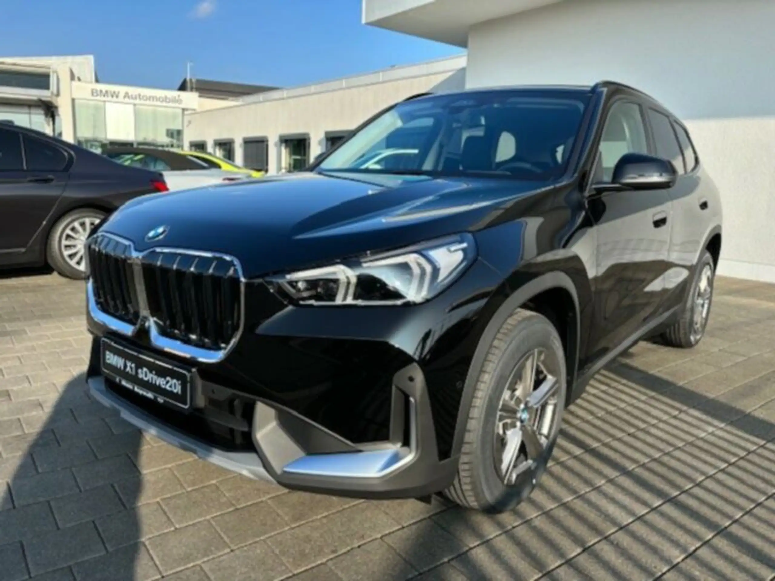 BMW - X1