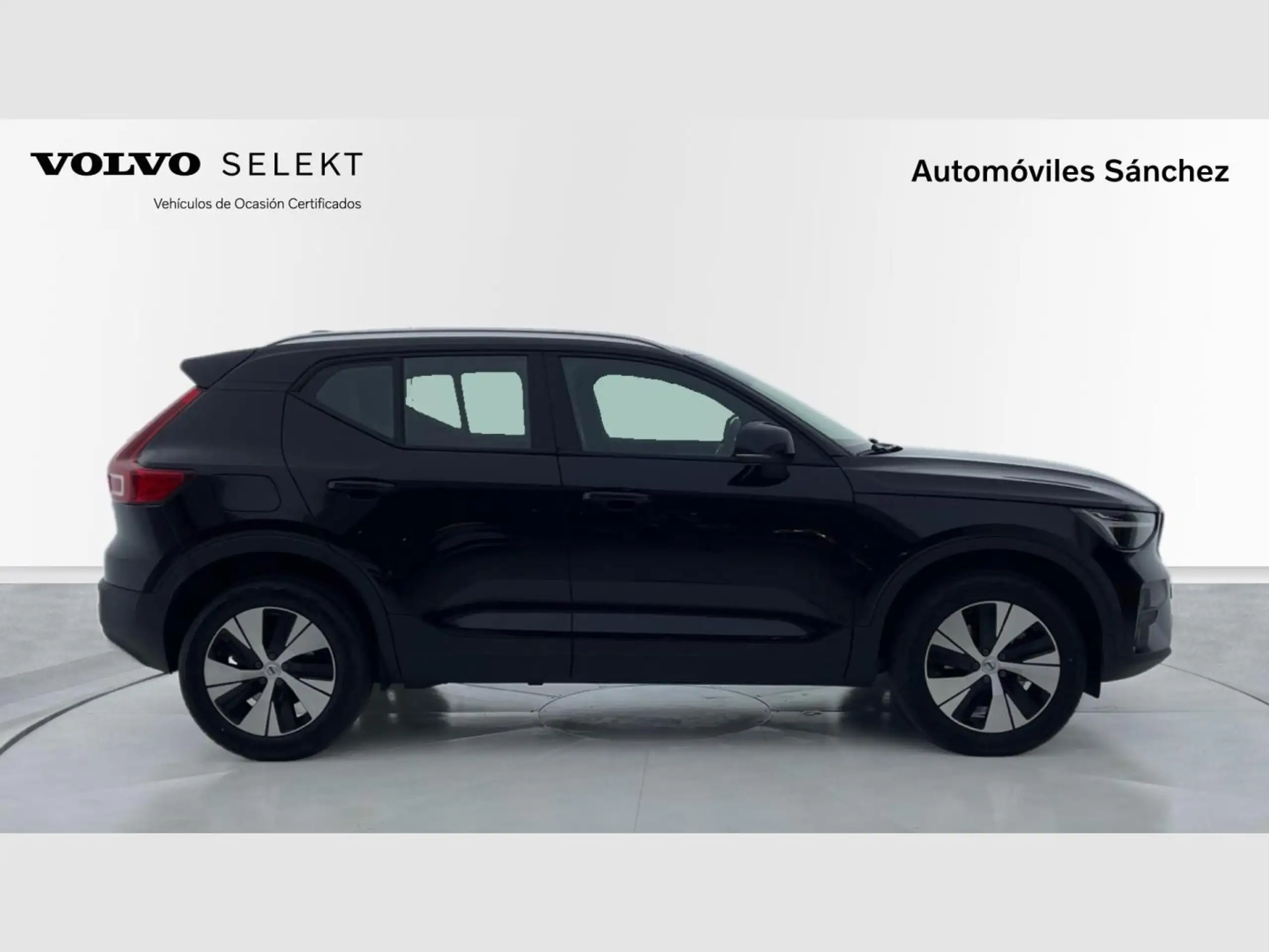 Volvo - XC40